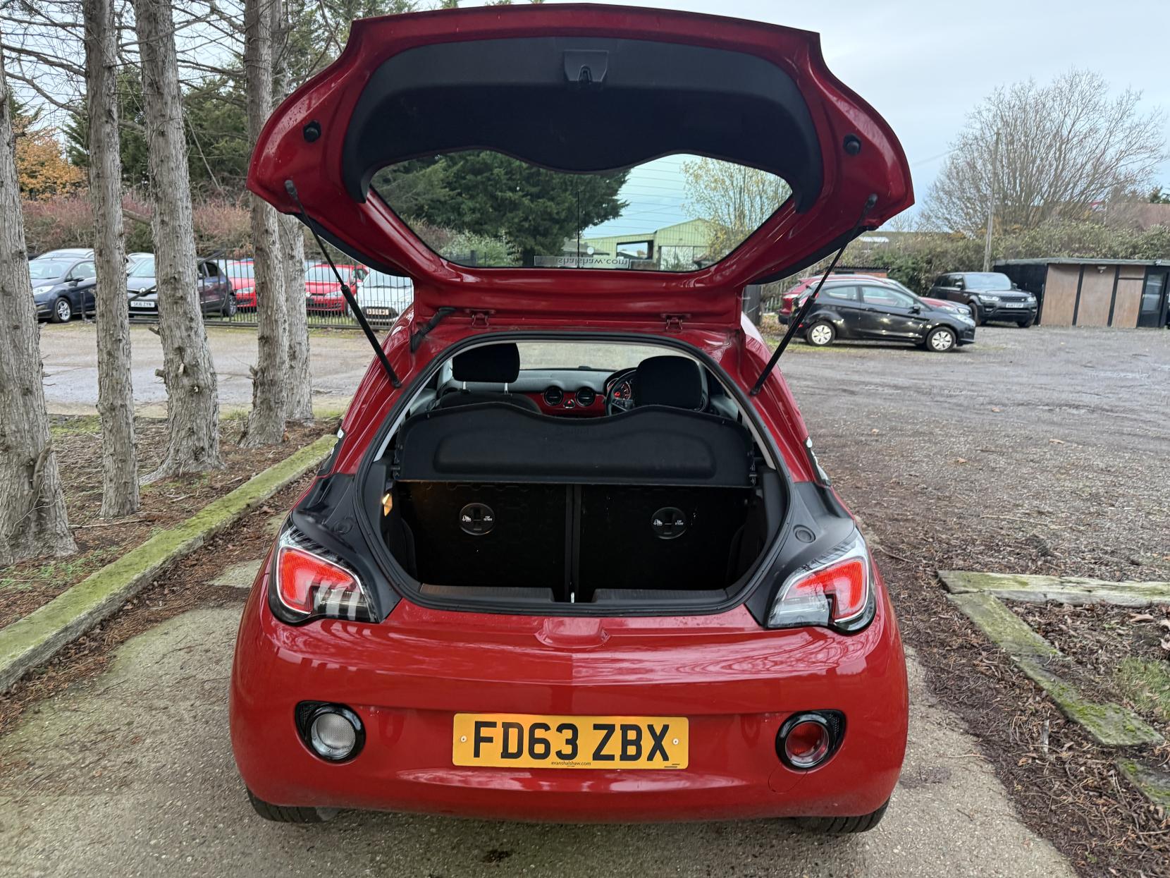 Vauxhall ADAM 1.2 16v JAM Hatchback 3dr Petrol Manual Euro 5 (70 ps)