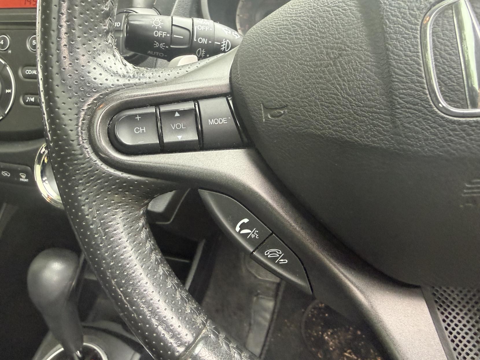Honda Jazz 1.4 i-VTEC EX Hatchback 5dr Petrol CVT Euro 5 (99 ps)