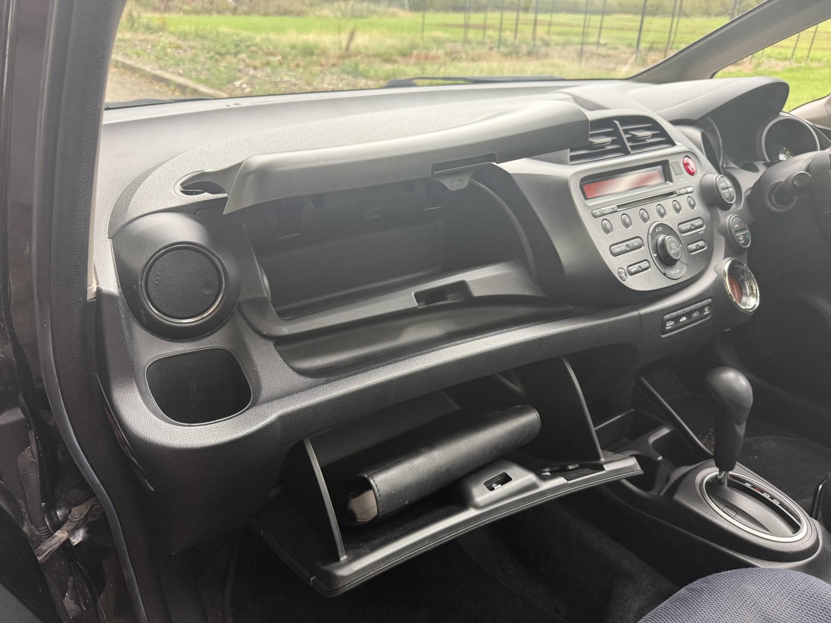 Honda Jazz 1.4 i-VTEC EX Hatchback 5dr Petrol CVT Euro 5 (99 ps)