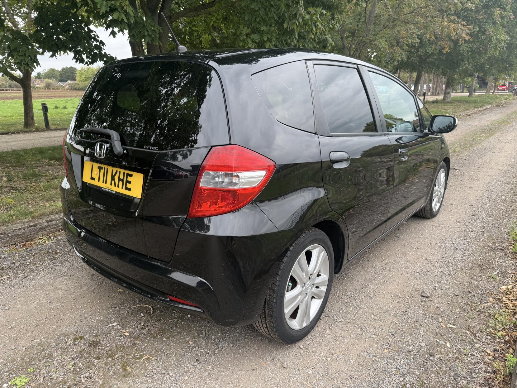 Honda Jazz 1.4 i-VTEC EX Hatchback 5dr Petrol CVT Euro 5 (99 ps)