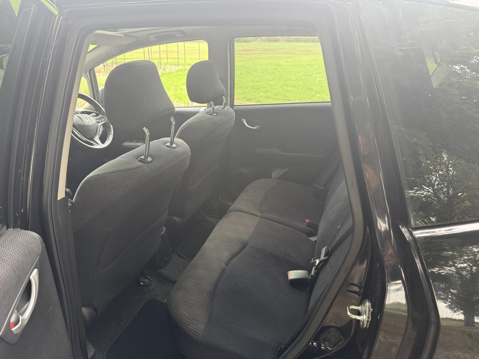 Honda Jazz 1.4 i-VTEC EX Hatchback 5dr Petrol CVT Euro 5 (99 ps)