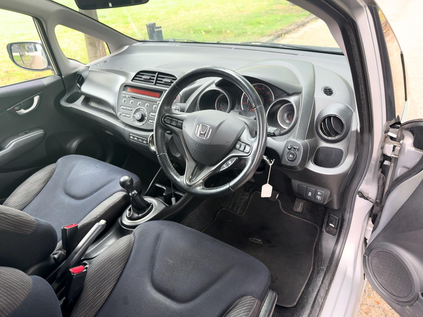 Honda Jazz 1.4 i-VTEC ES Plus Euro 5 5dr