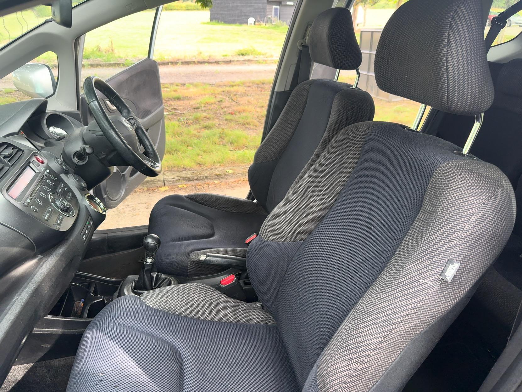Honda Jazz 1.4 i-VTEC ES Plus Euro 5 5dr