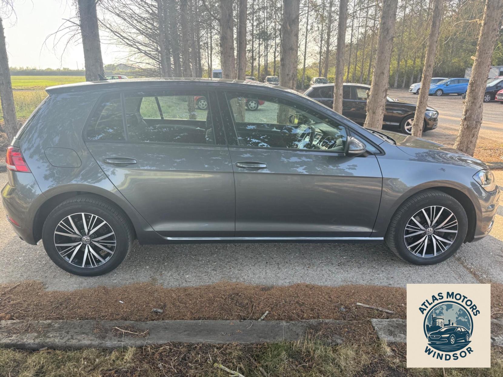 Volkswagen Golf 1.6 TDI BlueMotion Tech SE Nav Euro 6 (s/s) 5dr