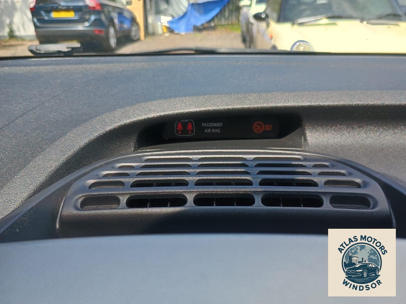 Peugeot 108 1.0 Active Euro 6 3dr