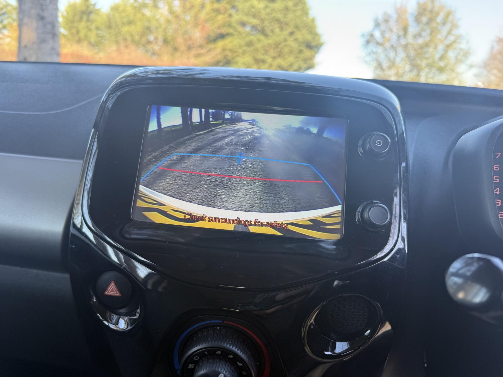 Citroen C1 1.2 PureTech Flair Hatchback 3dr Petrol Manual Euro 6 (82 ps)