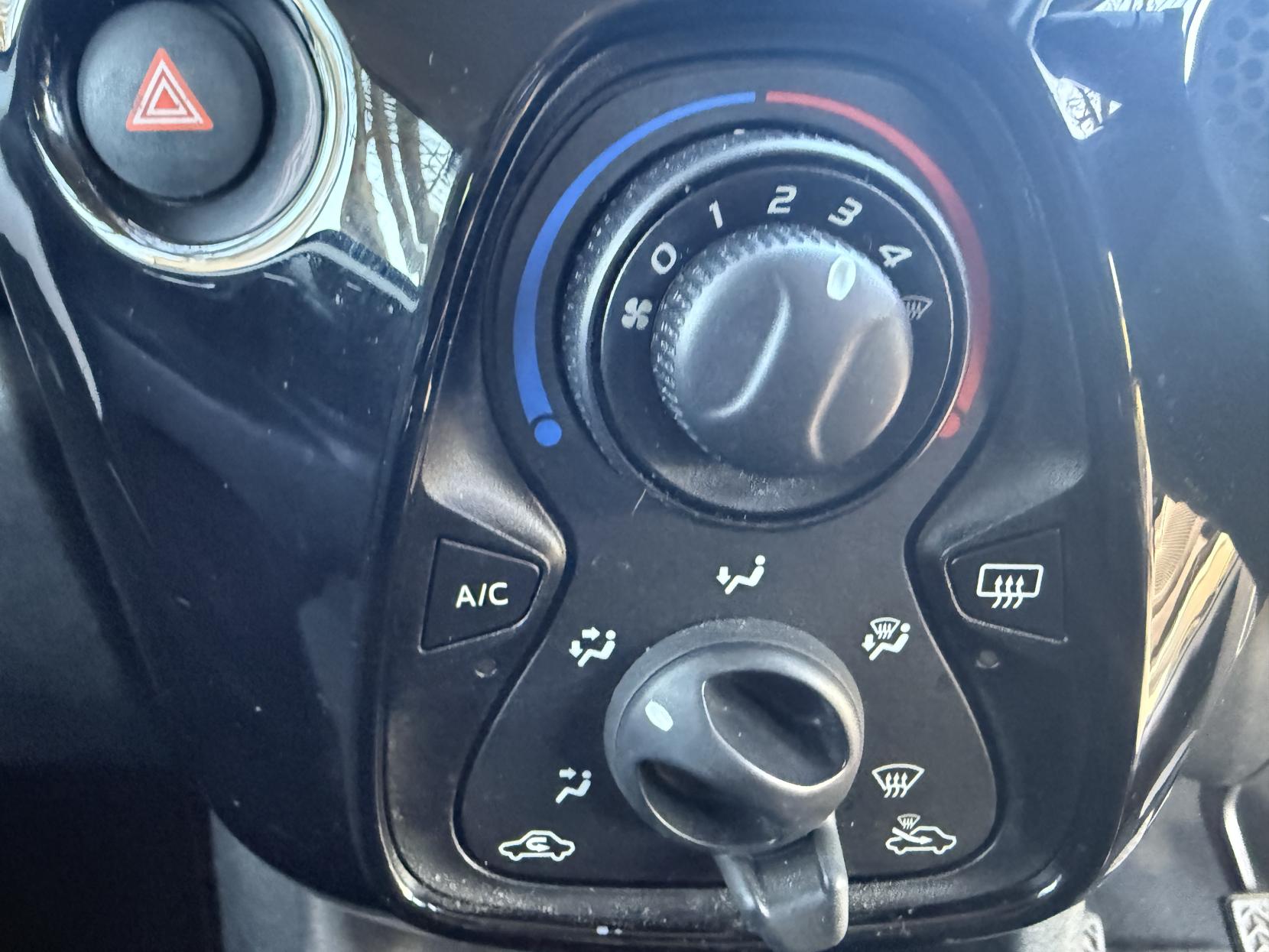 Citroen C1 1.2 PureTech Flair Hatchback 3dr Petrol Manual Euro 6 (82 ps)