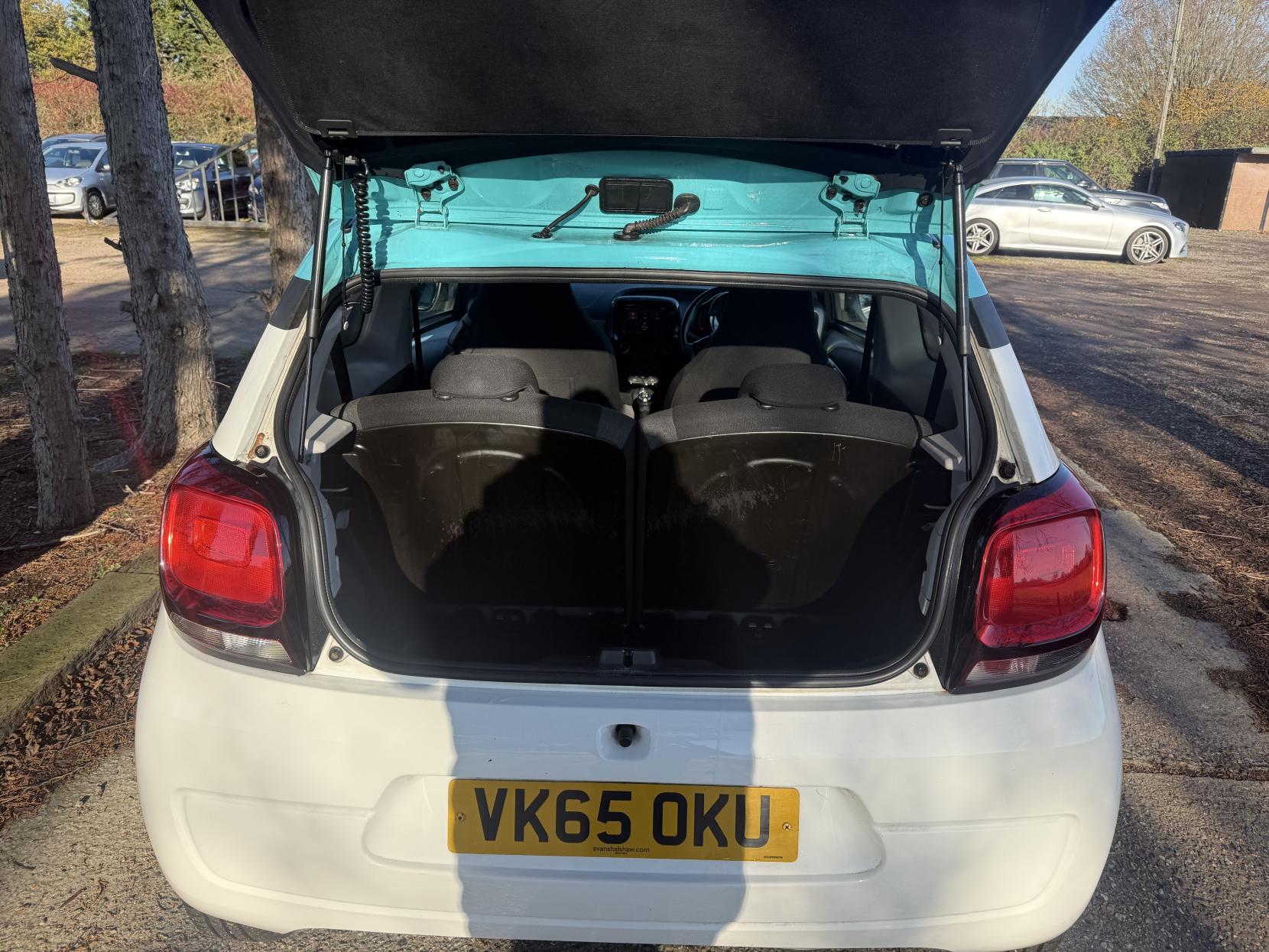 Citroen C1 1.2 PureTech Flair Hatchback 3dr Petrol Manual Euro 6 (82 ps)