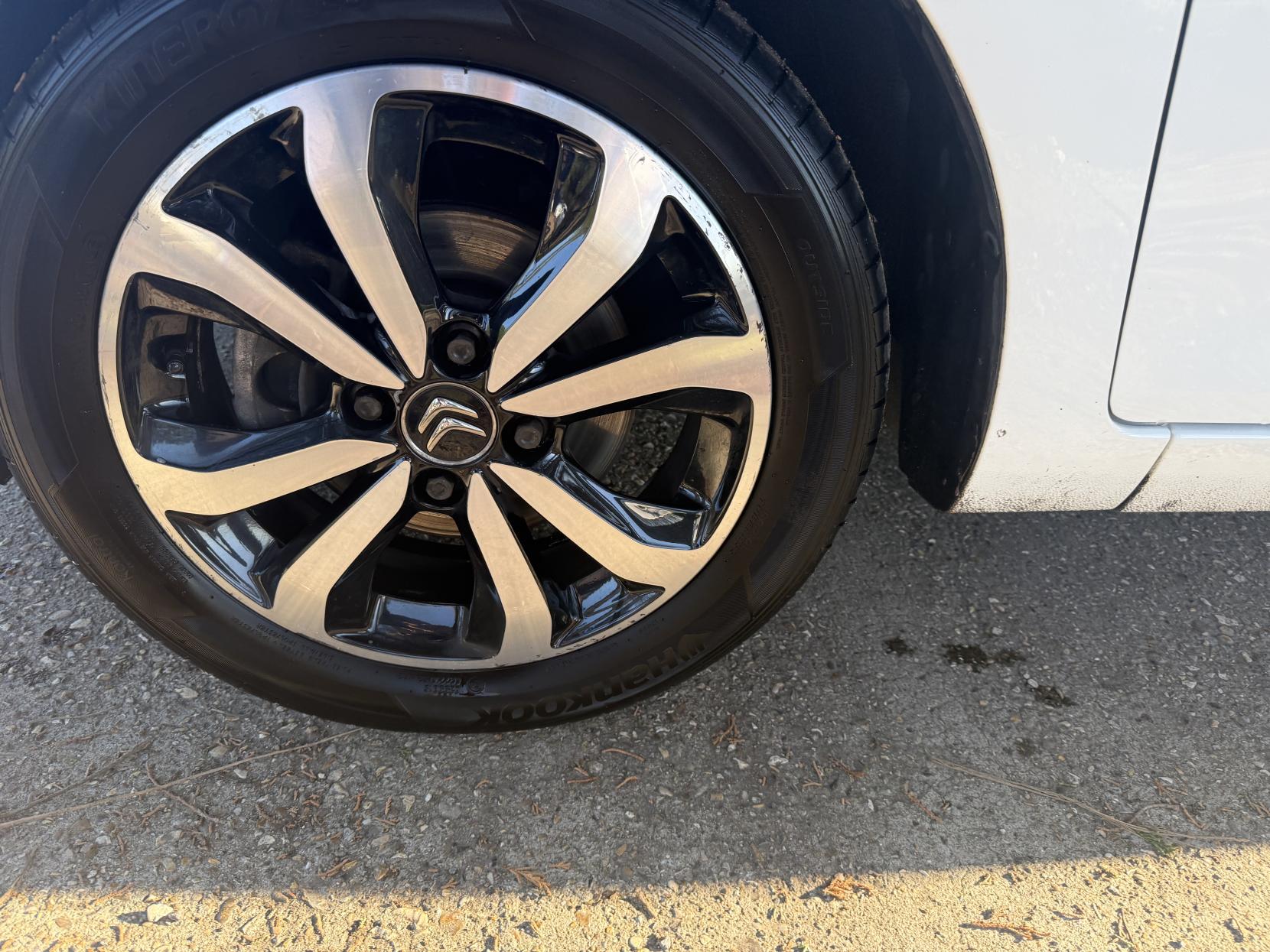 Citroen C1 1.2 PureTech Flair Hatchback 3dr Petrol Manual Euro 6 (82 ps)