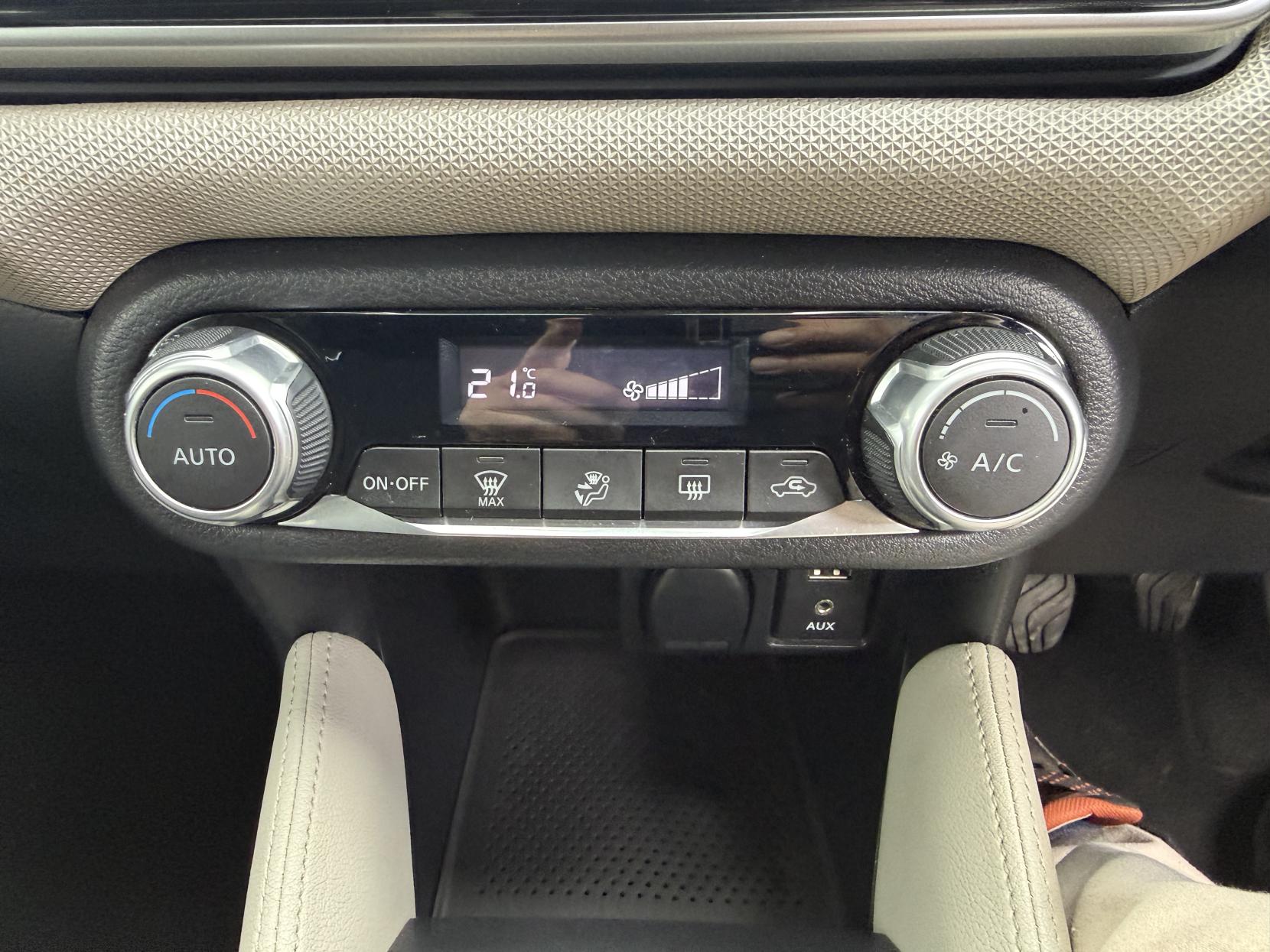 Nissan Micra 0.9 IG-T N-Connecta Hatchback 5dr Petrol Manual Euro 6 (s/s) (90 ps)