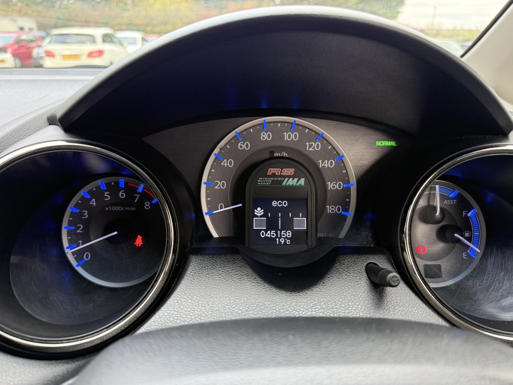 Nissan Micra 0.9 IG-T N-Connecta Hatchback 5dr Petrol Manual Euro 6 (s/s) (90 ps)