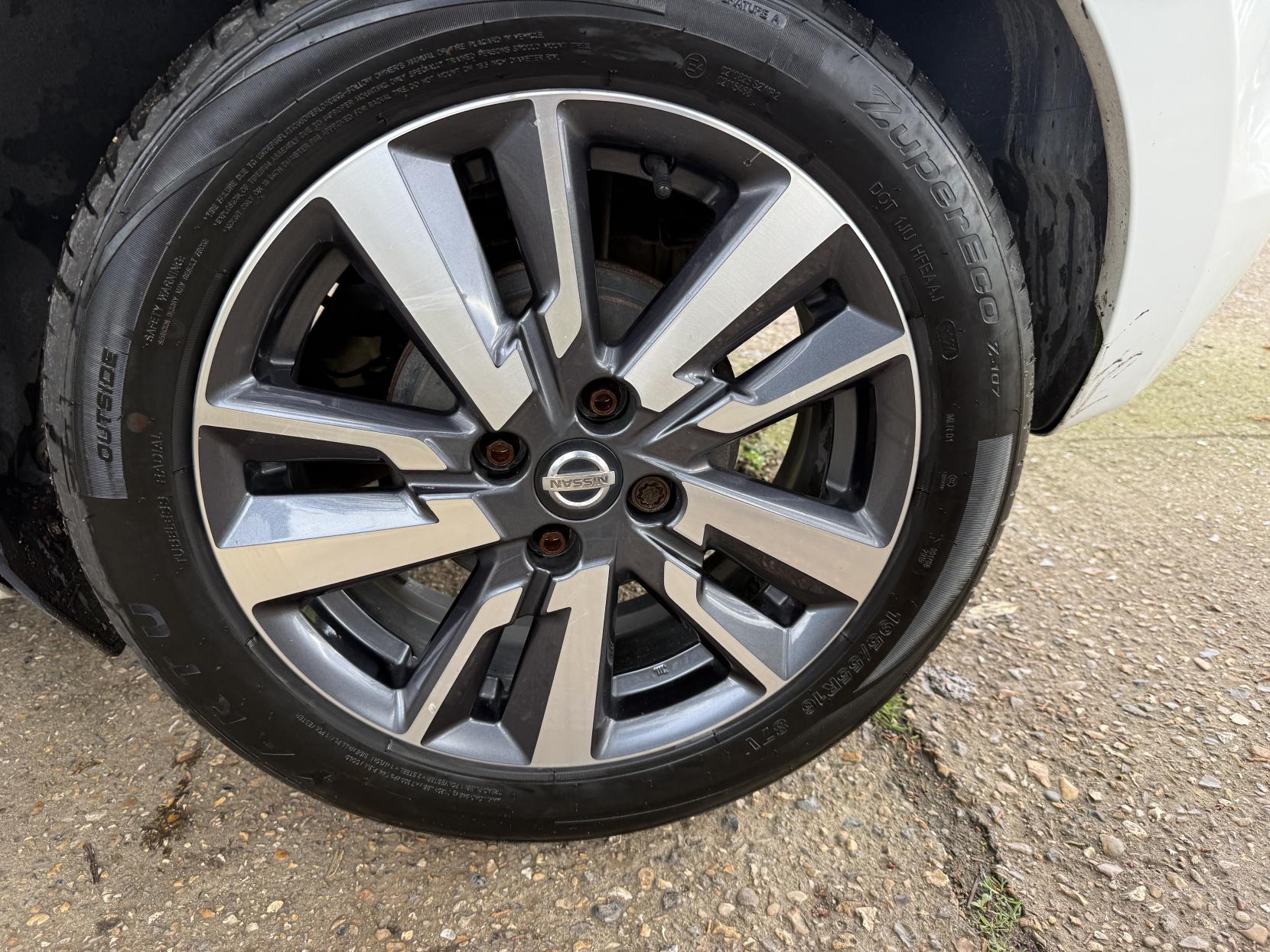 Nissan Micra 0.9 IG-T N-Connecta Hatchback 5dr Petrol Manual Euro 6 (s/s) (90 ps)