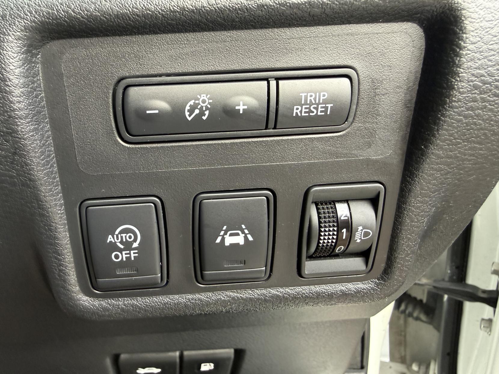 Nissan Micra 0.9 IG-T N-Connecta Hatchback 5dr Petrol Manual Euro 6 (s/s) (90 ps)