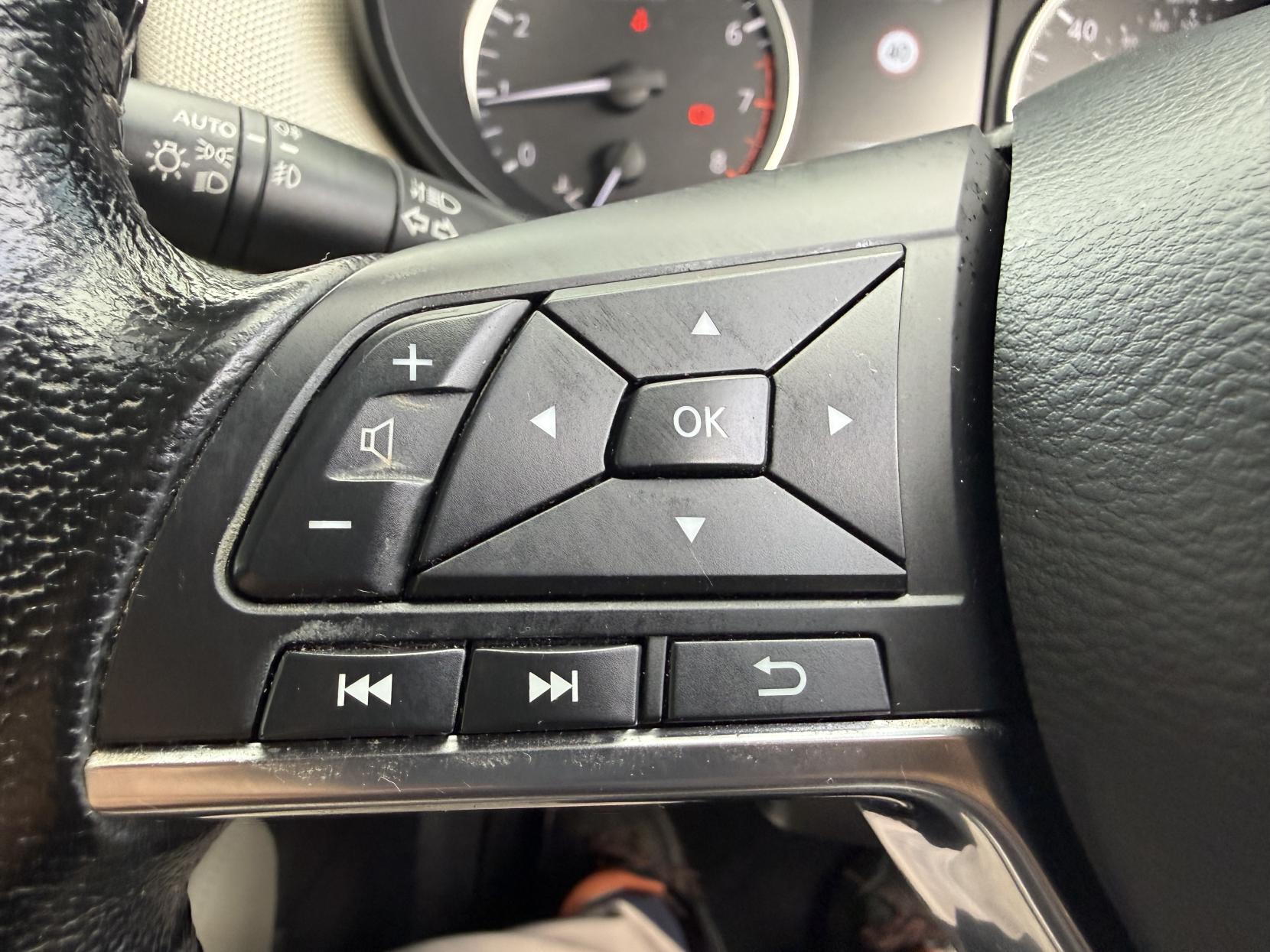 Nissan Micra 0.9 IG-T N-Connecta Hatchback 5dr Petrol Manual Euro 6 (s/s) (90 ps)