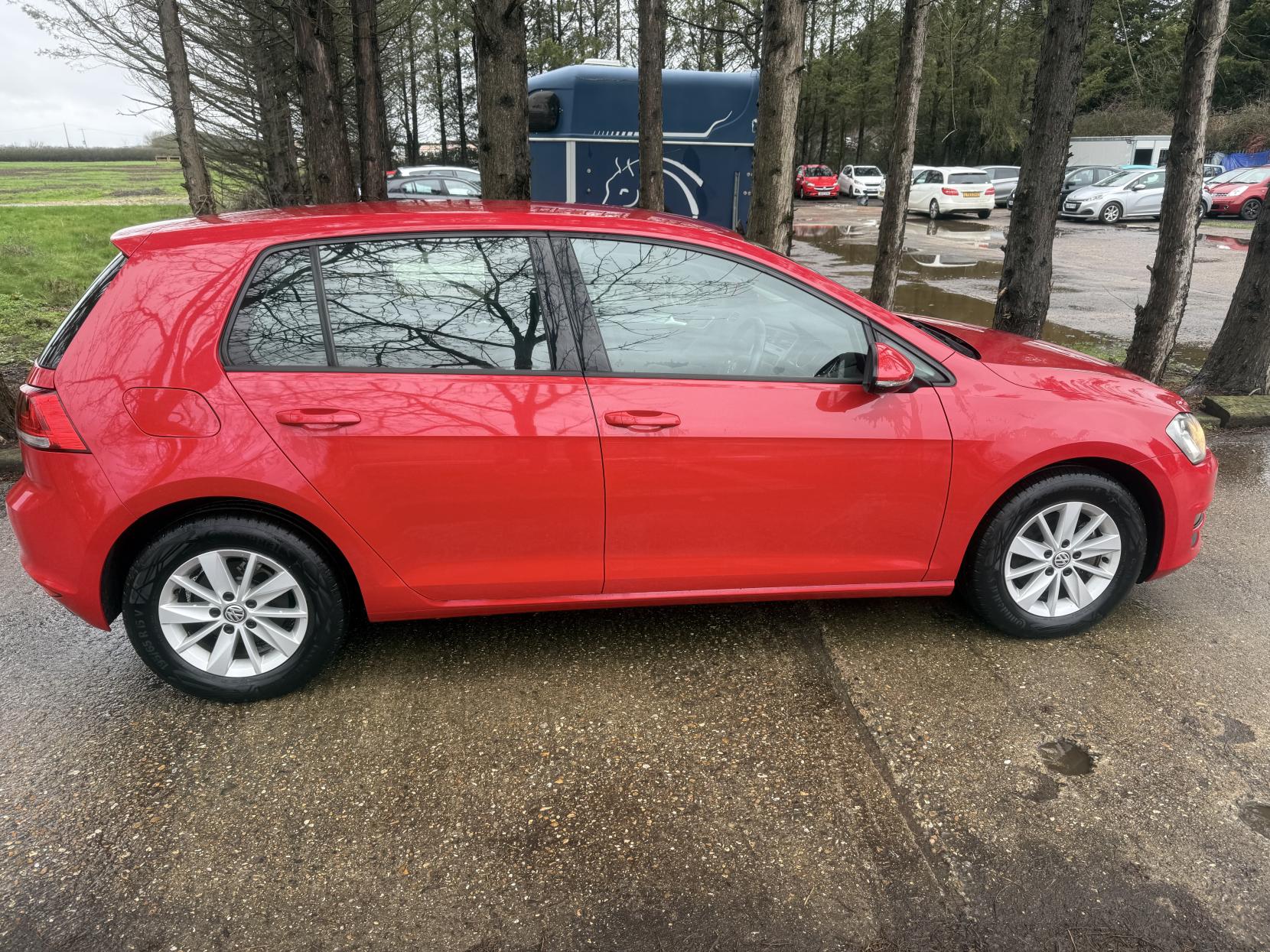 Volkswagen Golf 1.2 BlueMotion Hatchback (2012 - 2017)