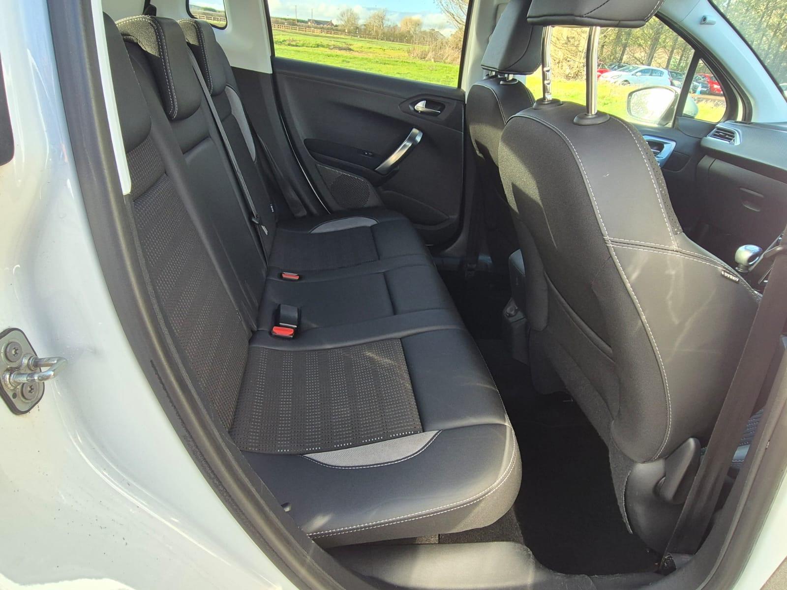 Peugeot 2008 1.2 PureTech GPF Allure SUV 5dr Petrol Manual Euro 6 (s/s) (130 ps)