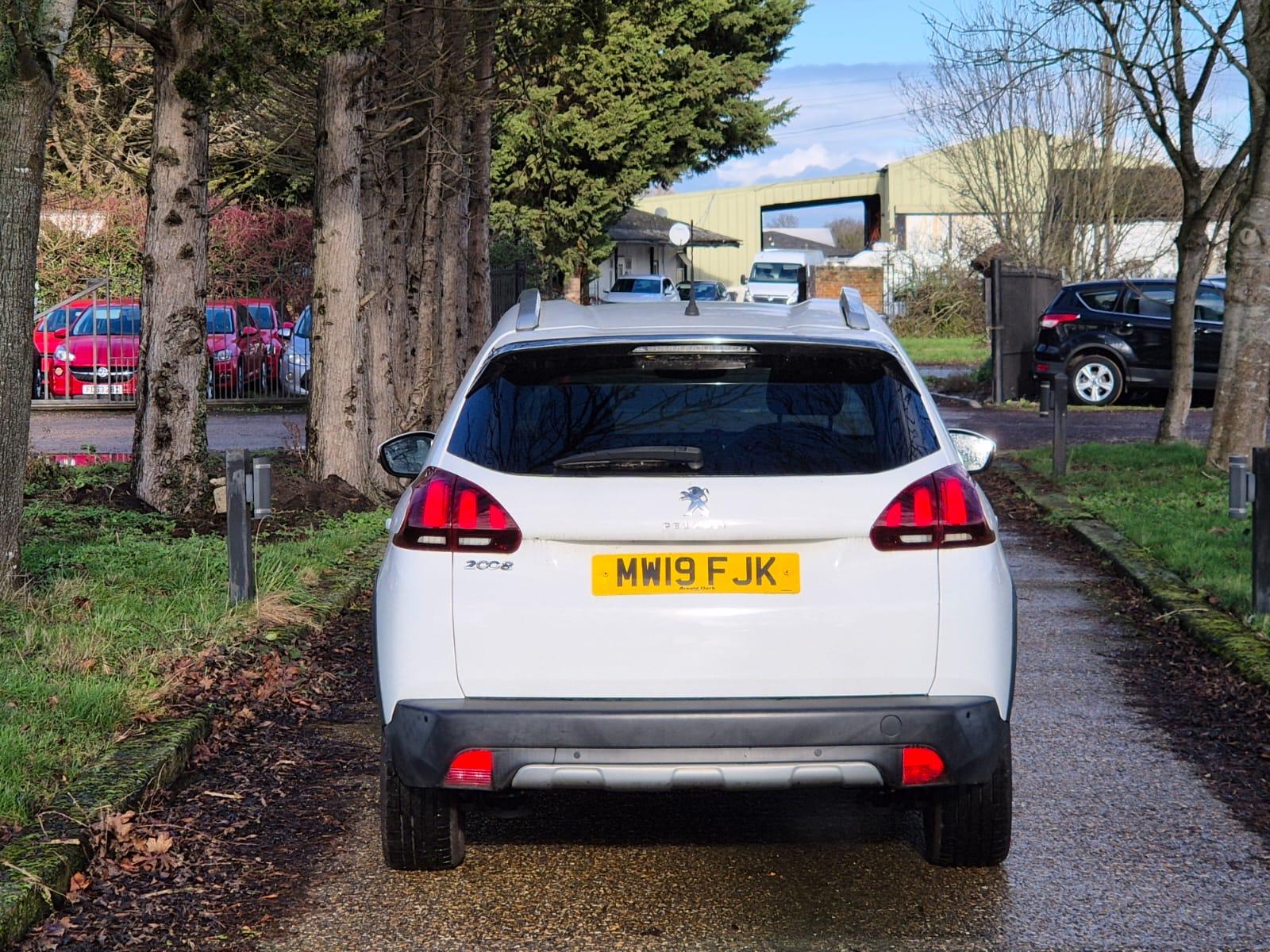 Peugeot 2008 1.2 PureTech GPF Allure SUV 5dr Petrol Manual Euro 6 (s/s) (130 ps)