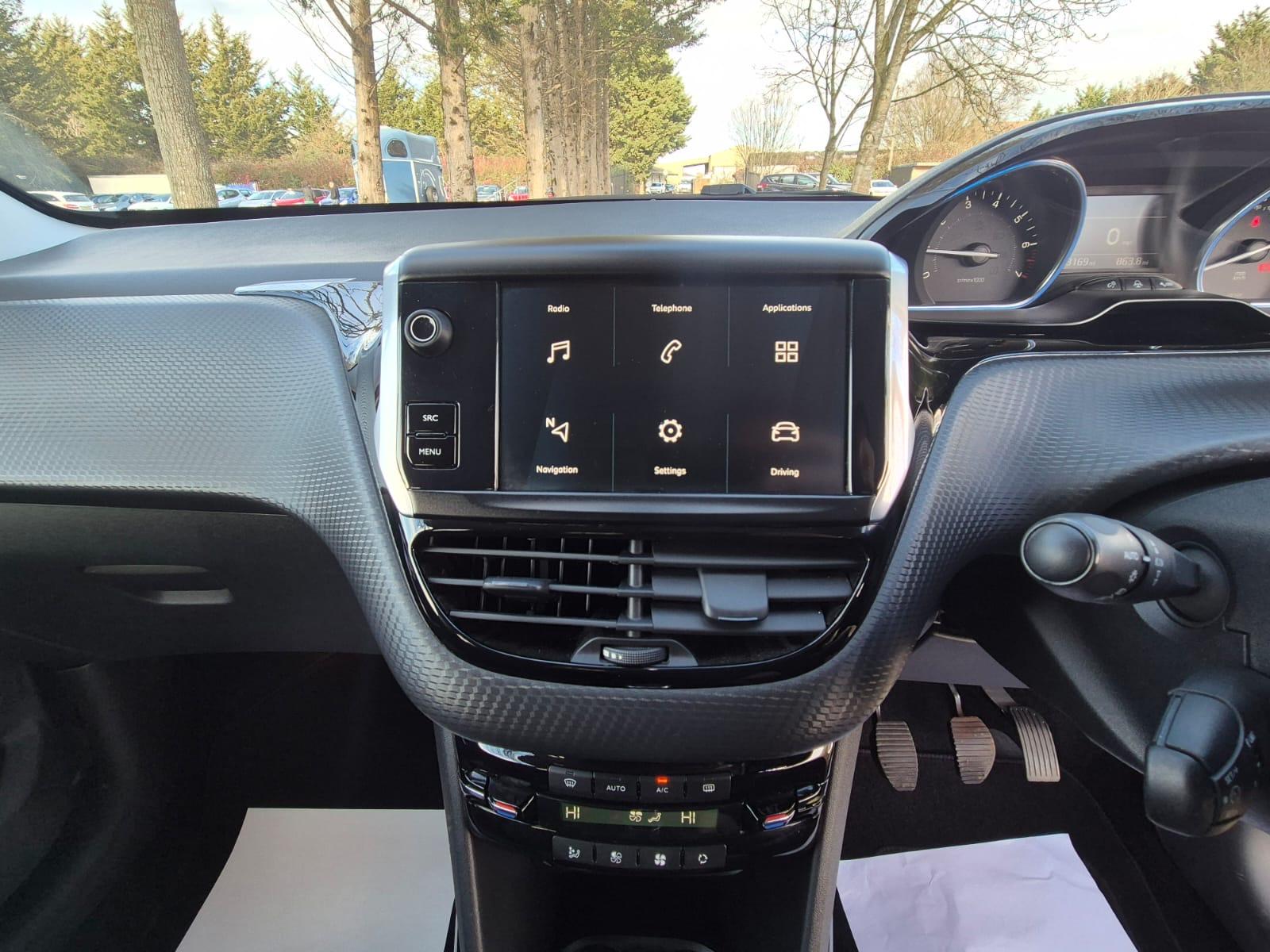 Peugeot 2008 1.2 PureTech GPF Allure SUV 5dr Petrol Manual Euro 6 (s/s) (130 ps)