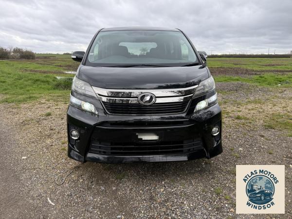 Toyota Vellfire 2369