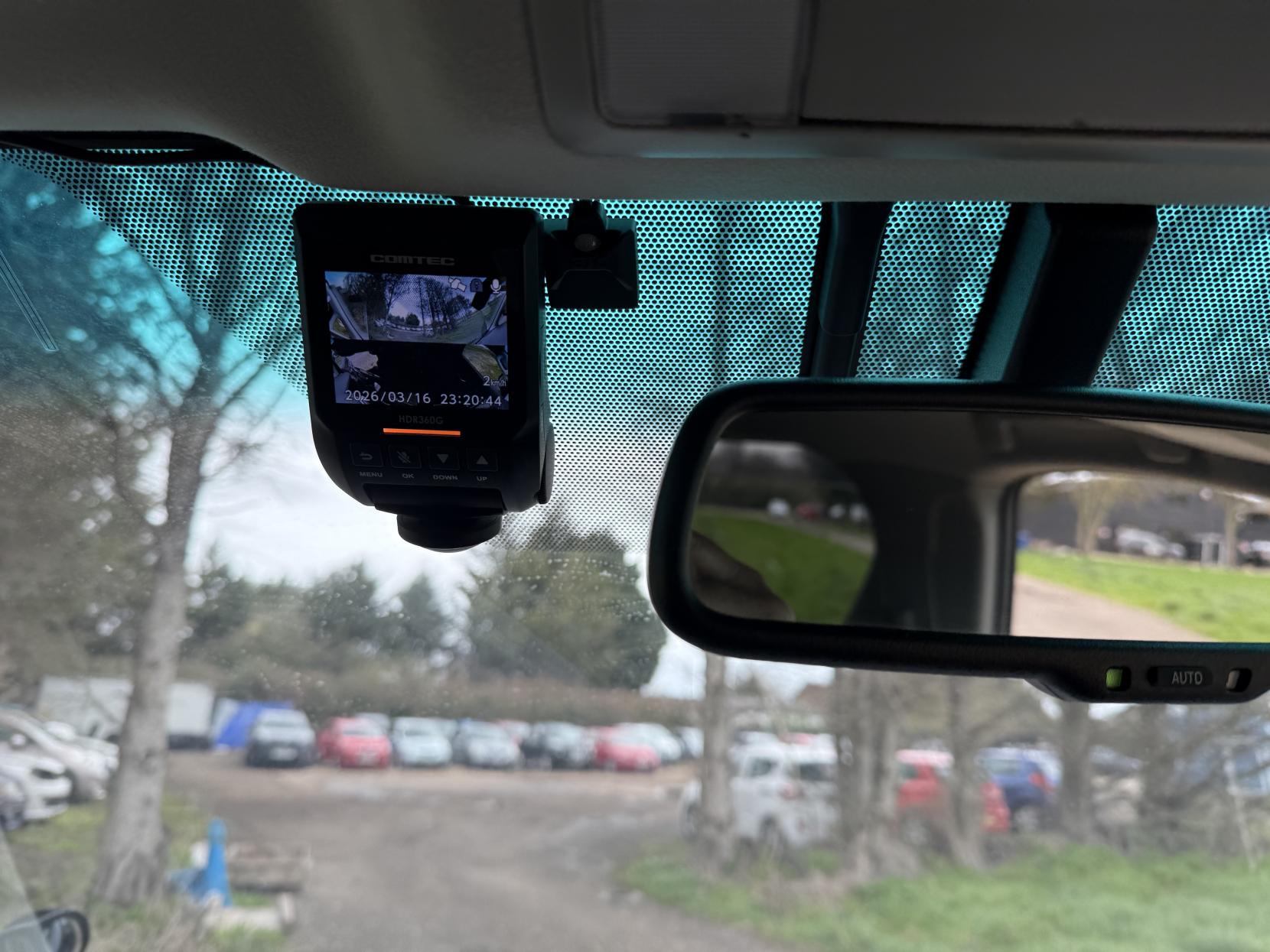 Toyota Vellfire 2369