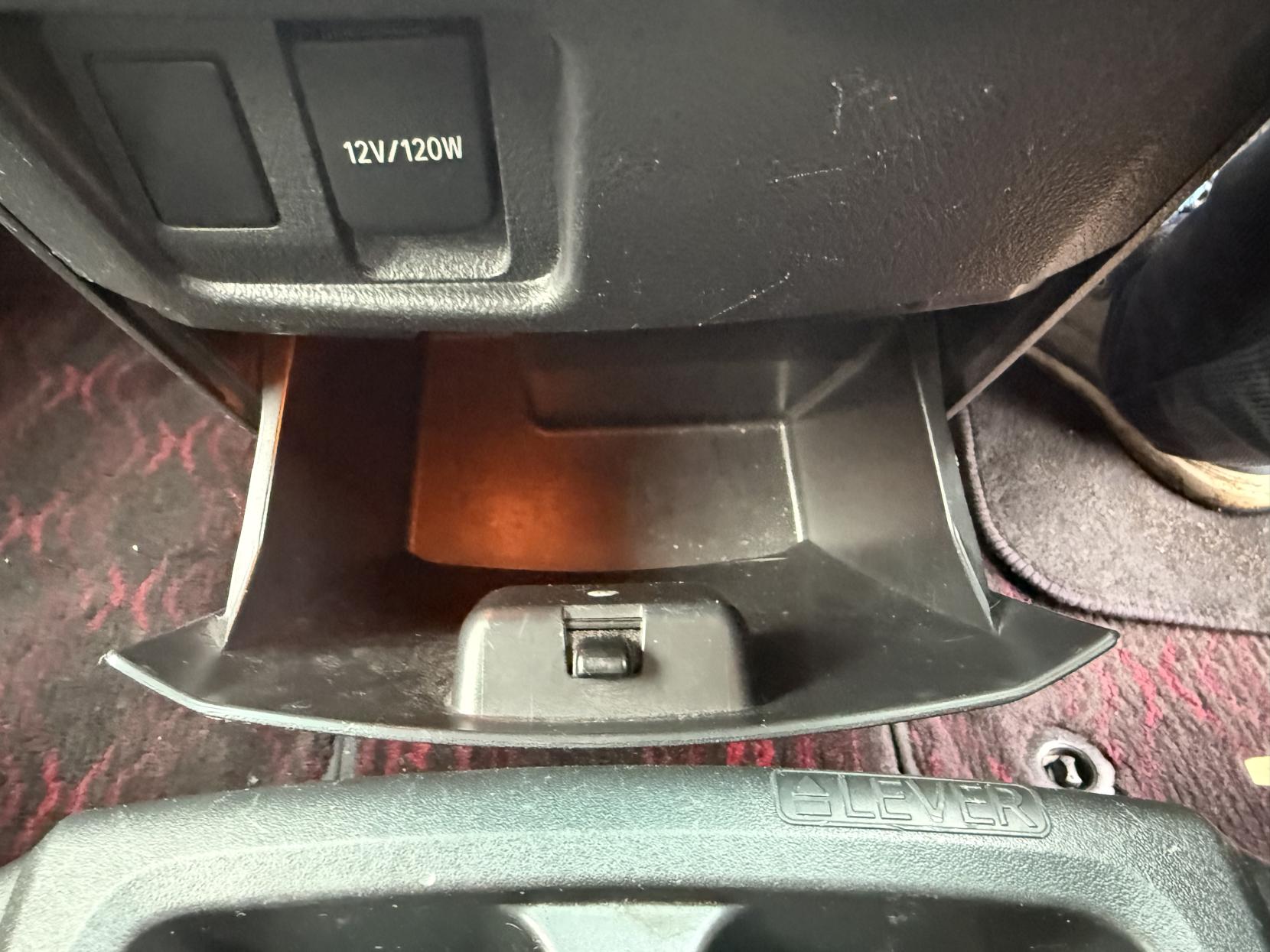 Toyota Vellfire 2369