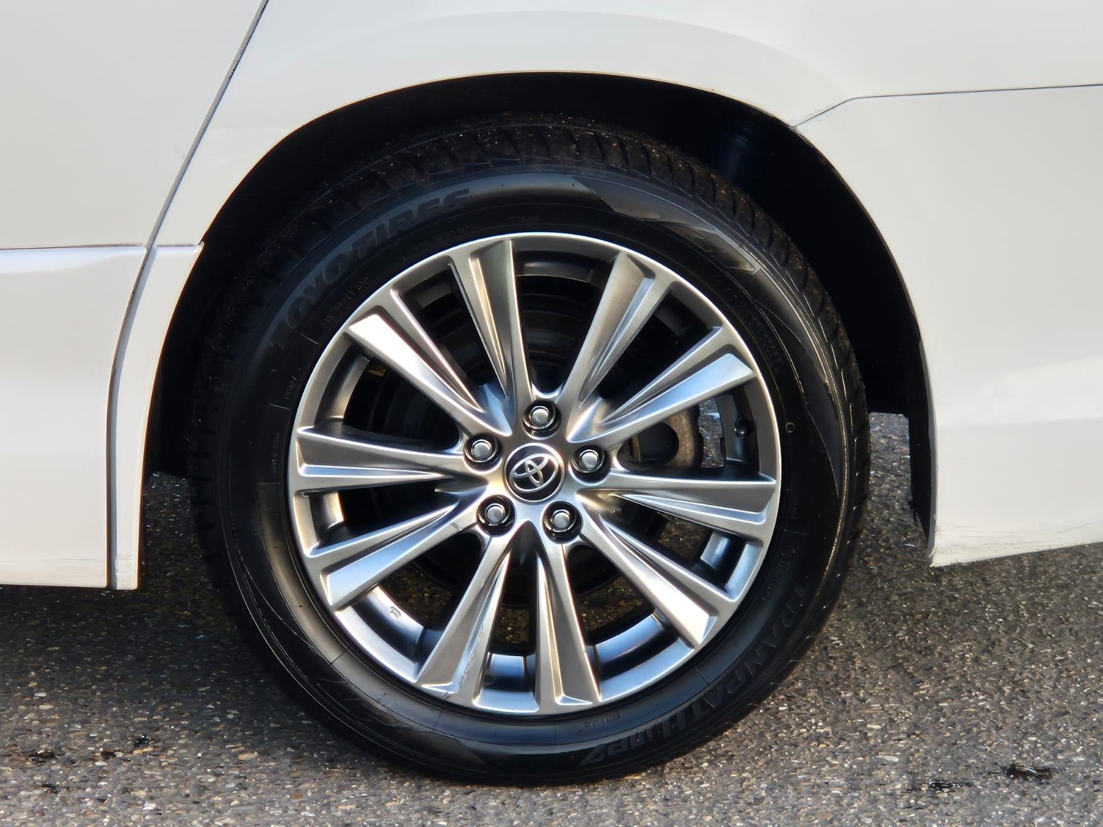 Toyota Vellfire 2.4 2.4Z