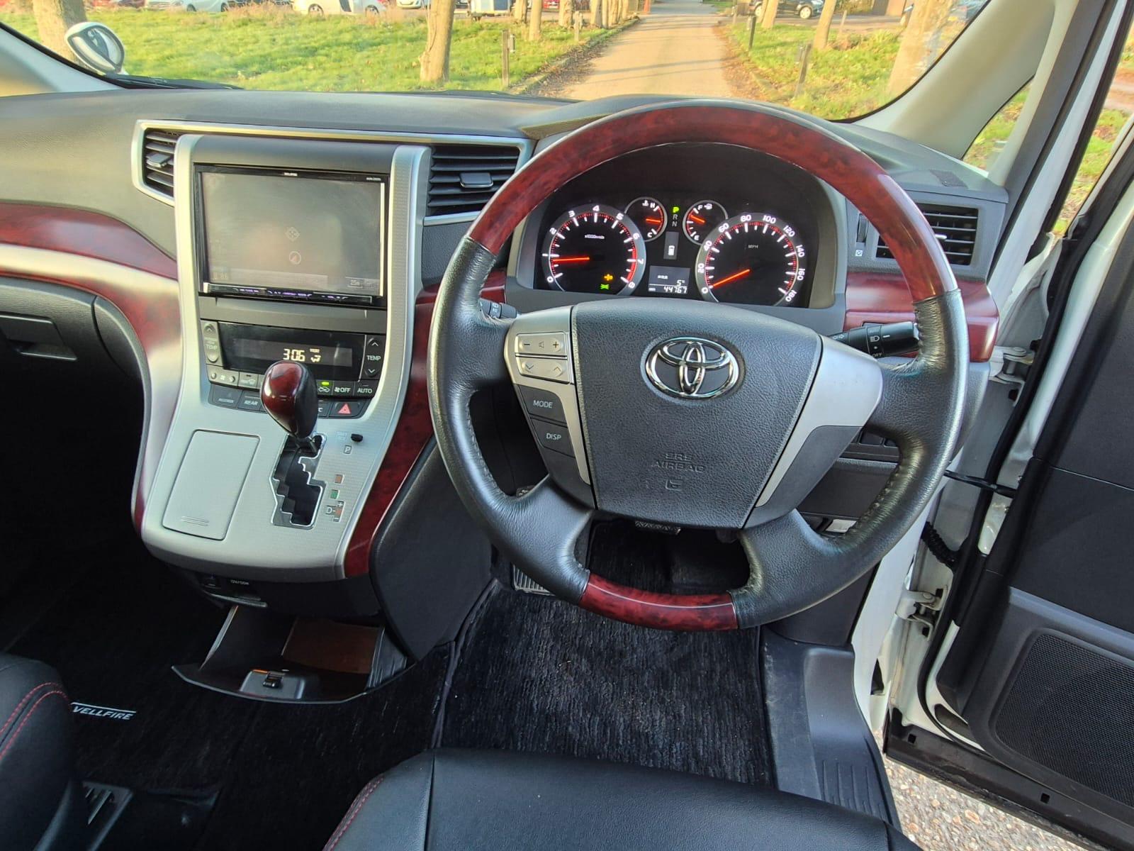 Toyota Vellfire 2.4 2.4Z