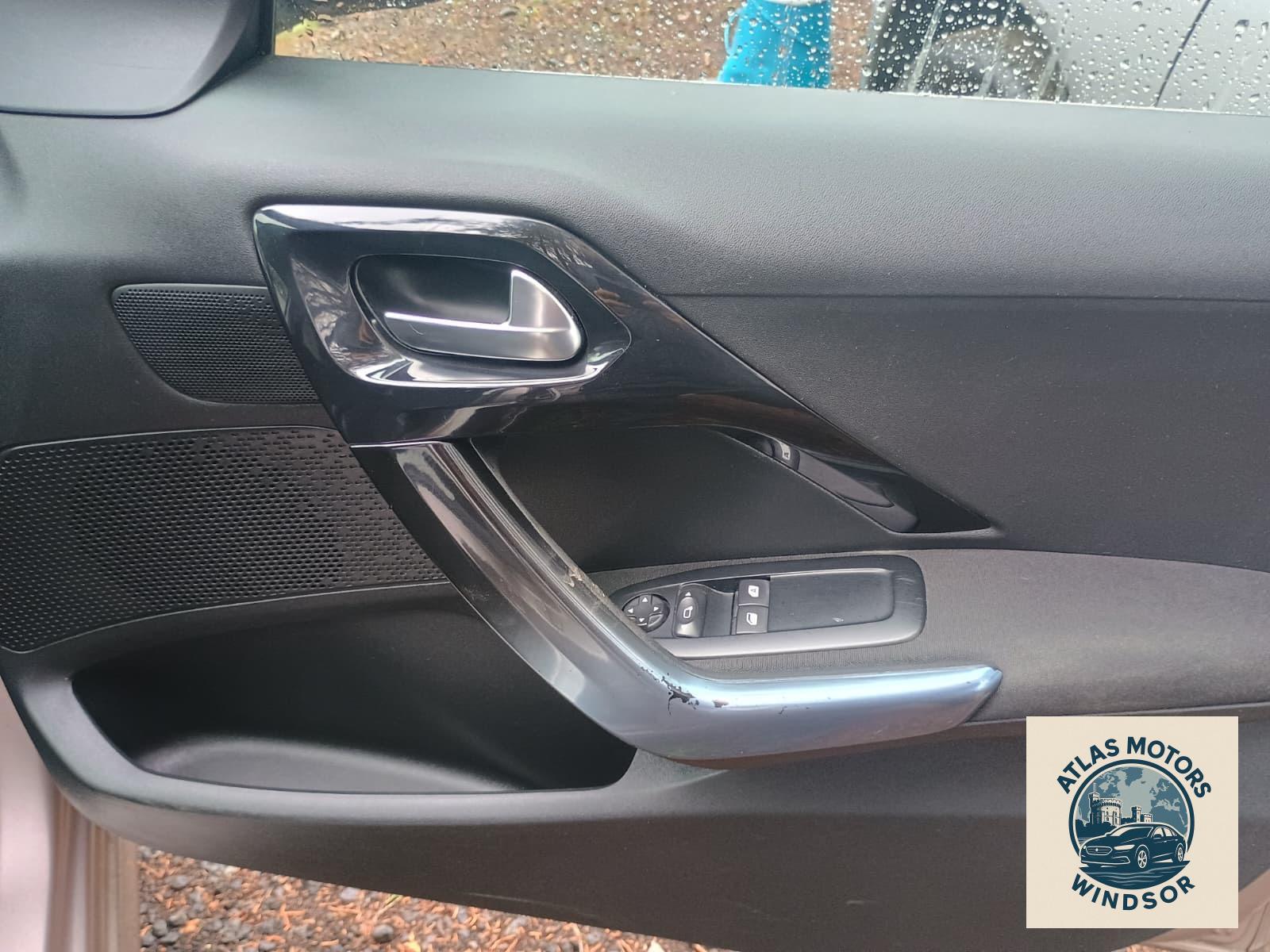 Peugeot 208 1.6 e-HDi Allure Hatchback 5dr Diesel Manual Euro 5 (s/s) (92 ps)