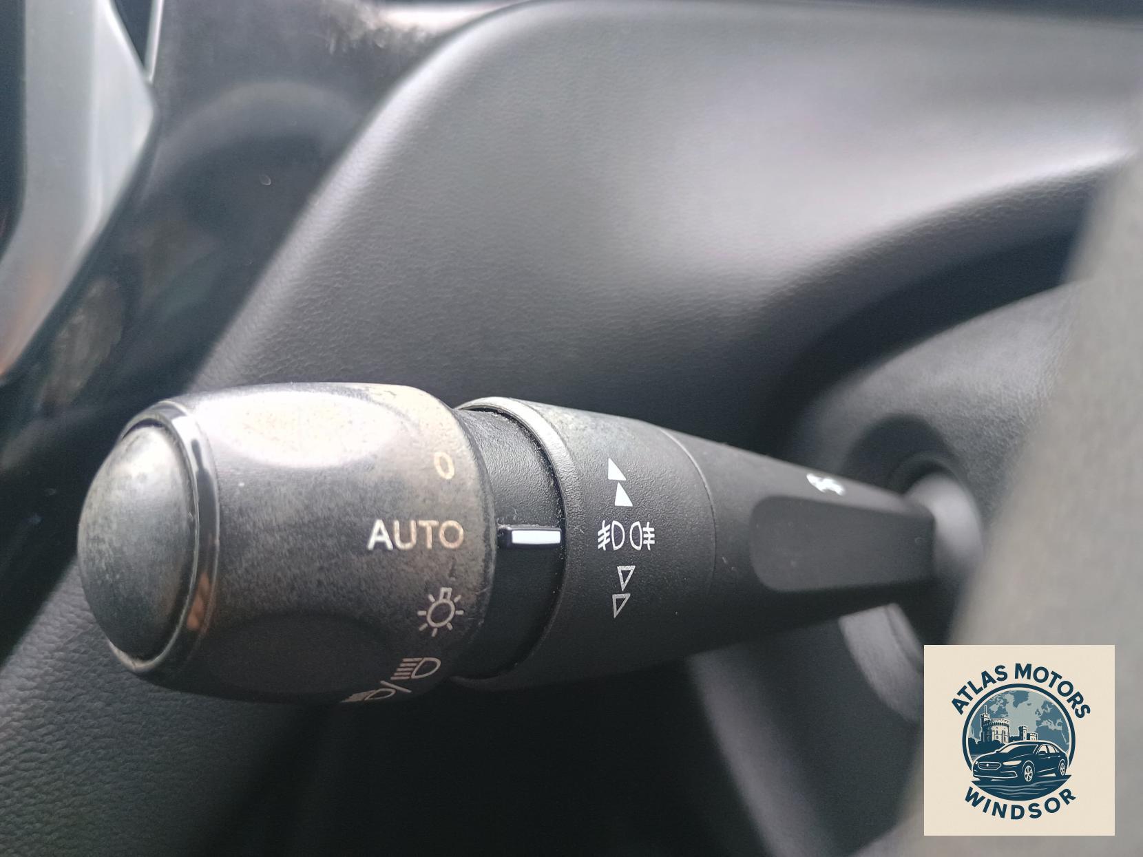 Peugeot 208 1.6 e-HDi Allure Hatchback 5dr Diesel Manual Euro 5 (s/s) (92 ps)