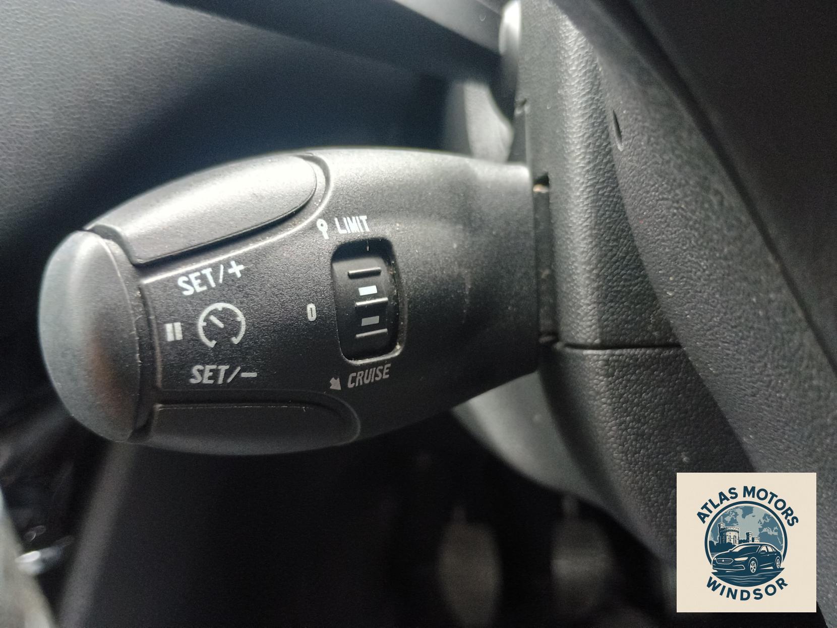 Peugeot 208 1.6 e-HDi Allure Hatchback 5dr Diesel Manual Euro 5 (s/s) (92 ps)