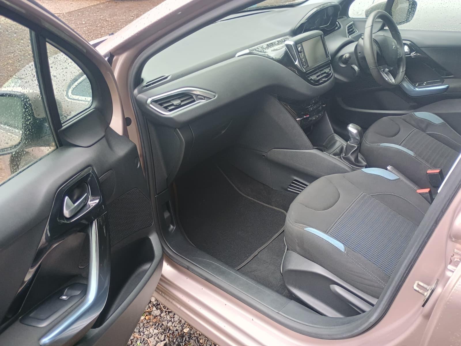 Peugeot 208 1.6 e-HDi Allure Hatchback 5dr Diesel Manual Euro 5 (s/s) (92 ps)