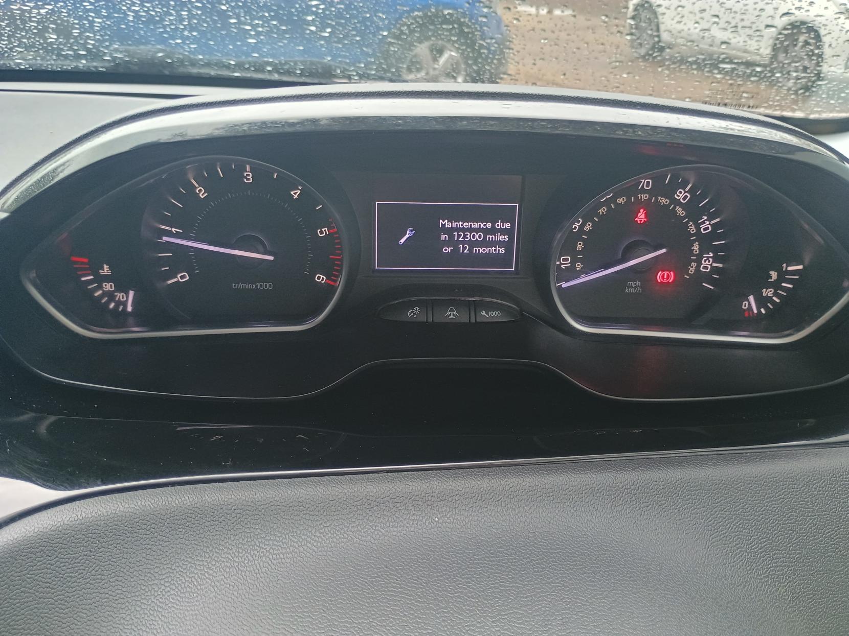Peugeot 208 1.6 e-HDi Allure Hatchback 5dr Diesel Manual Euro 5 (s/s) (92 ps)