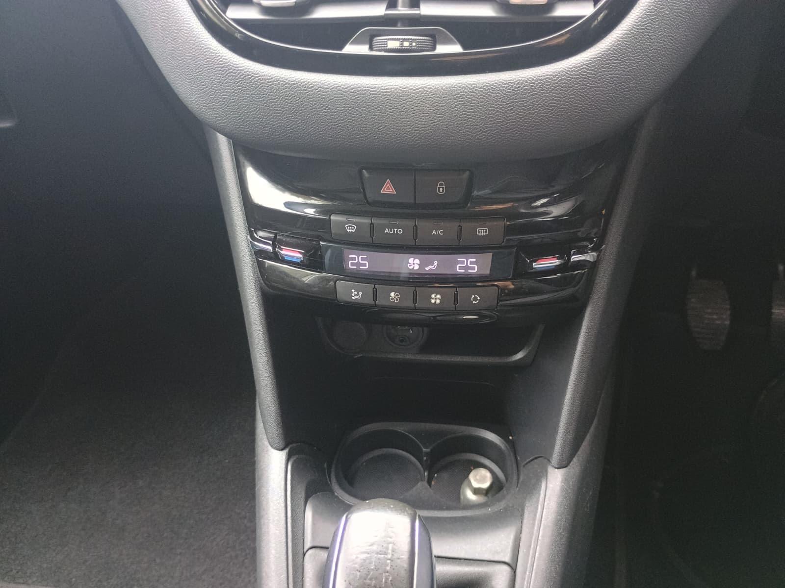 Peugeot 208 1.6 e-HDi Allure Hatchback 5dr Diesel Manual Euro 5 (s/s) (92 ps)