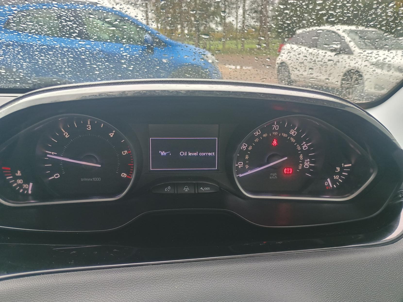 Peugeot 208 1.6 e-HDi Allure Hatchback 5dr Diesel Manual Euro 5 (s/s) (92 ps)