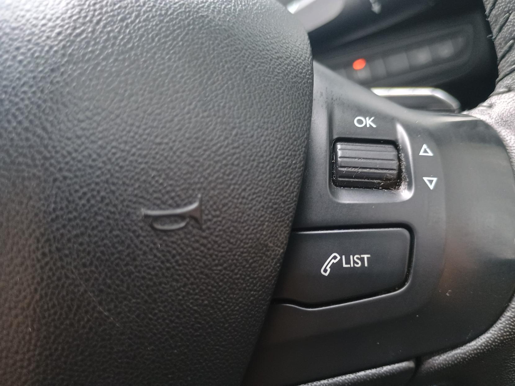 Peugeot 208 1.6 e-HDi Allure Hatchback 5dr Diesel Manual Euro 5 (s/s) (92 ps)