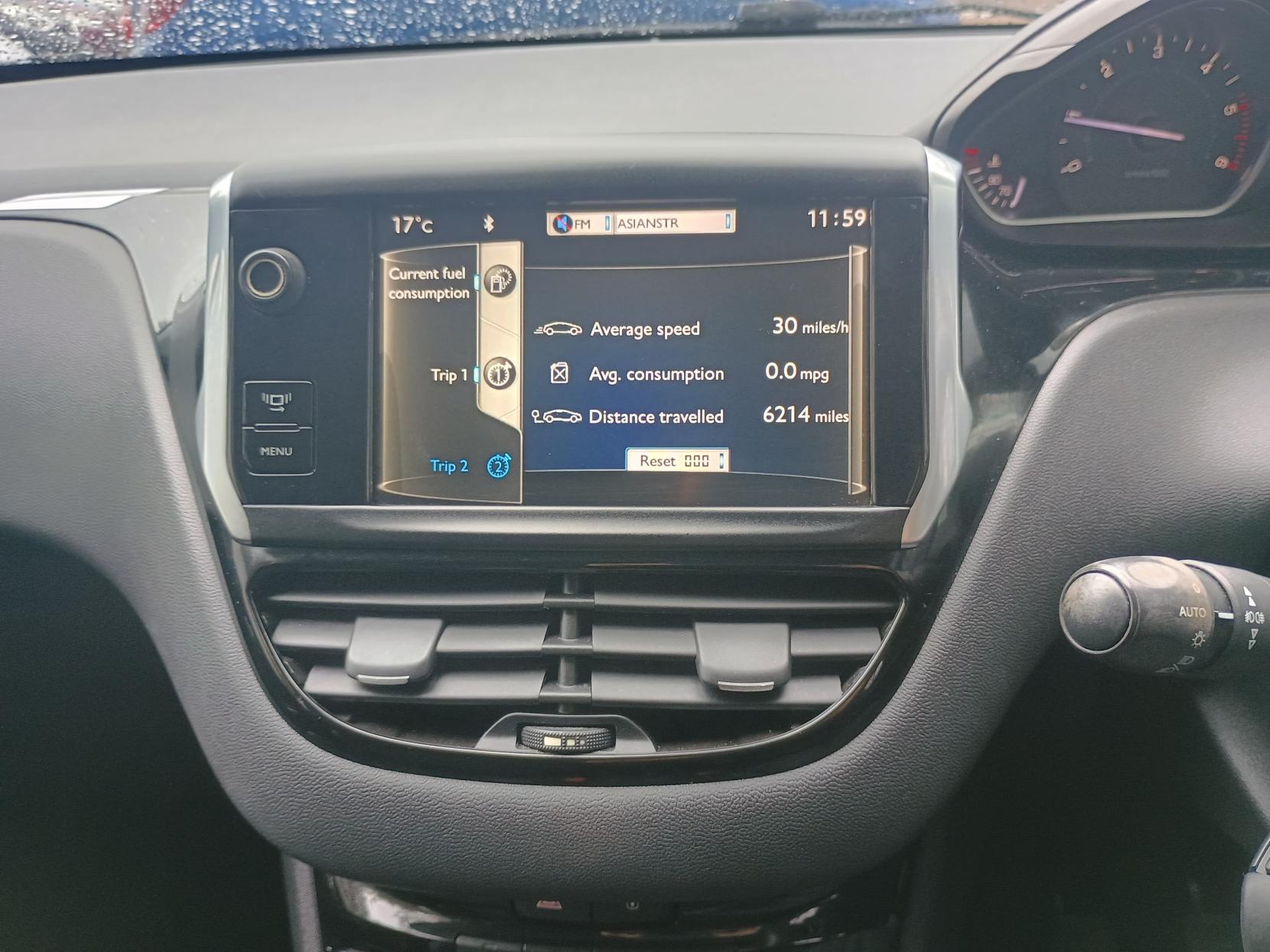 Peugeot 208 1.6 e-HDi Allure Hatchback 5dr Diesel Manual Euro 5 (s/s) (92 ps)
