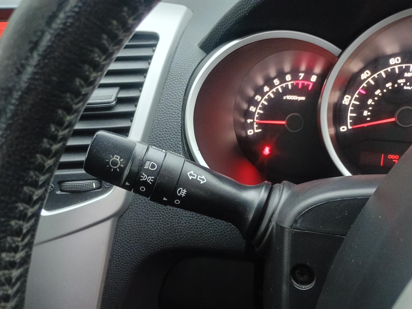 Kia Venga 1.4 EcoDynamics 2 MPV 5dr Petrol Manual Euro 5 (s/s) (89 bhp)