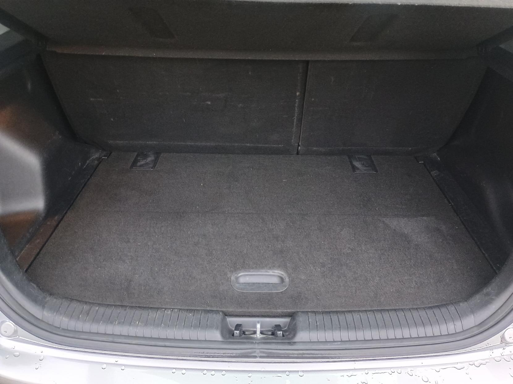 Kia Venga 1.4 EcoDynamics 2 MPV 5dr Petrol Manual Euro 5 (s/s) (89 bhp)