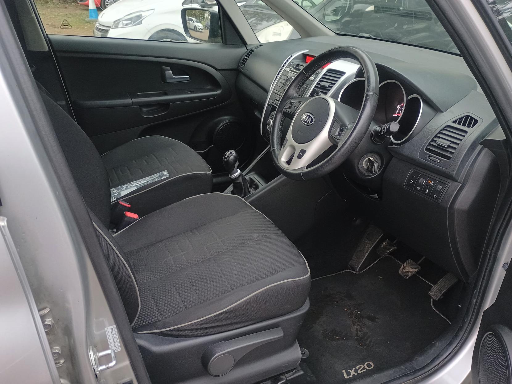 Kia Venga 1.4 EcoDynamics 2 MPV 5dr Petrol Manual Euro 5 (s/s) (89 bhp)