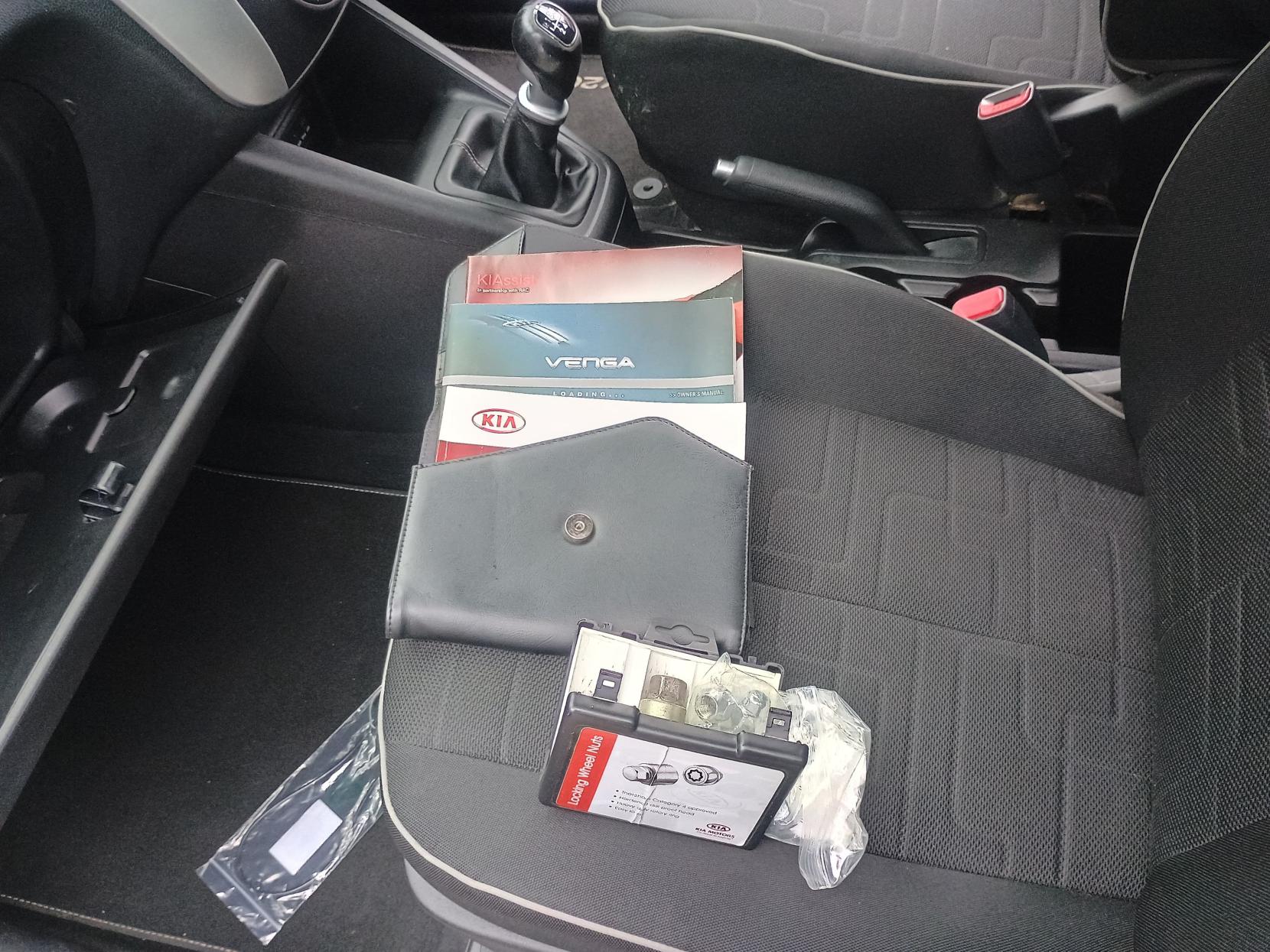 Kia Venga 1.4 EcoDynamics 2 MPV 5dr Petrol Manual Euro 5 (s/s) (89 bhp)