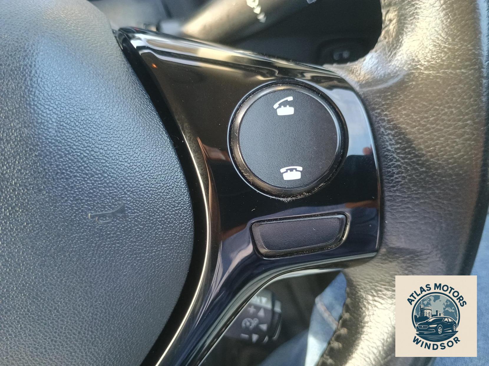 Peugeot 108 1.2 PureTech Allure Euro 6 3dr