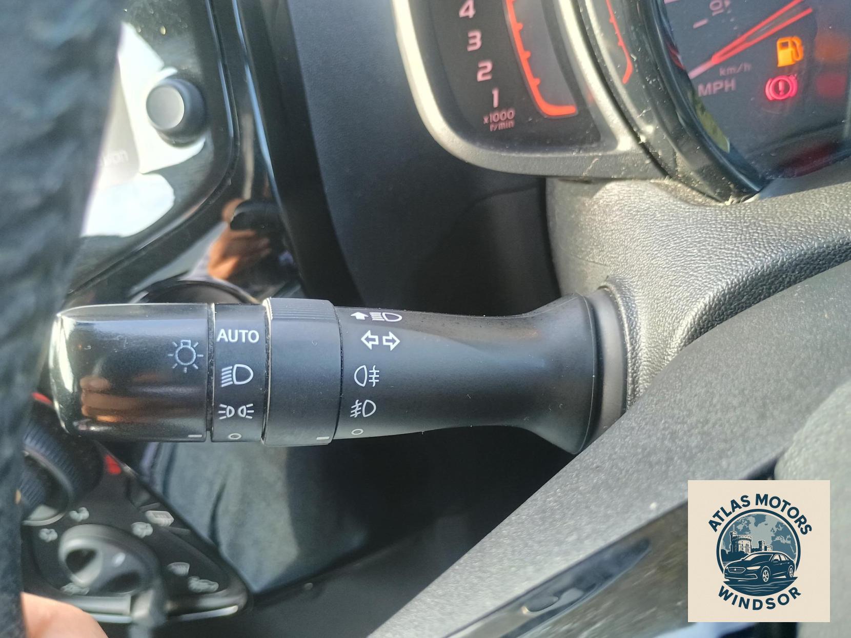 Peugeot 108 1.2 PureTech Allure Euro 6 3dr