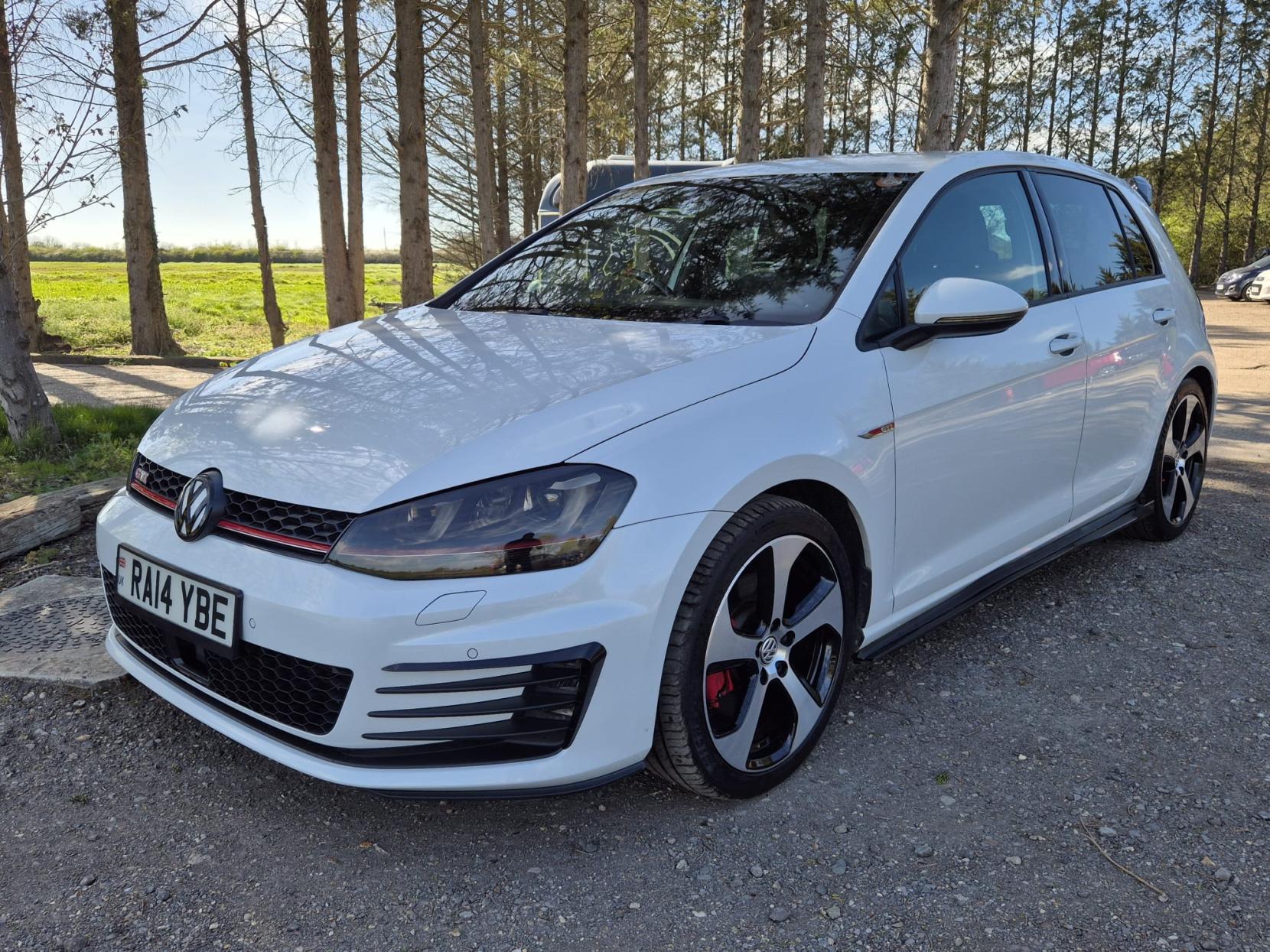 Volkswagen Golf 2.0 TSI BlueMotion Tech GTI Hatchback 3dr Petrol DSG Euro 6 (s/s) (220 ps)