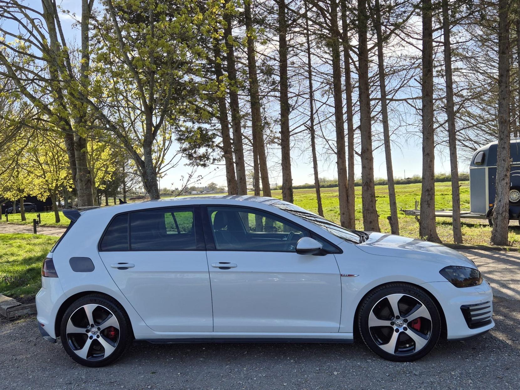 Volkswagen Golf 2.0 TSI BlueMotion Tech GTI Hatchback 3dr Petrol DSG Euro 6 (s/s) (220 ps)