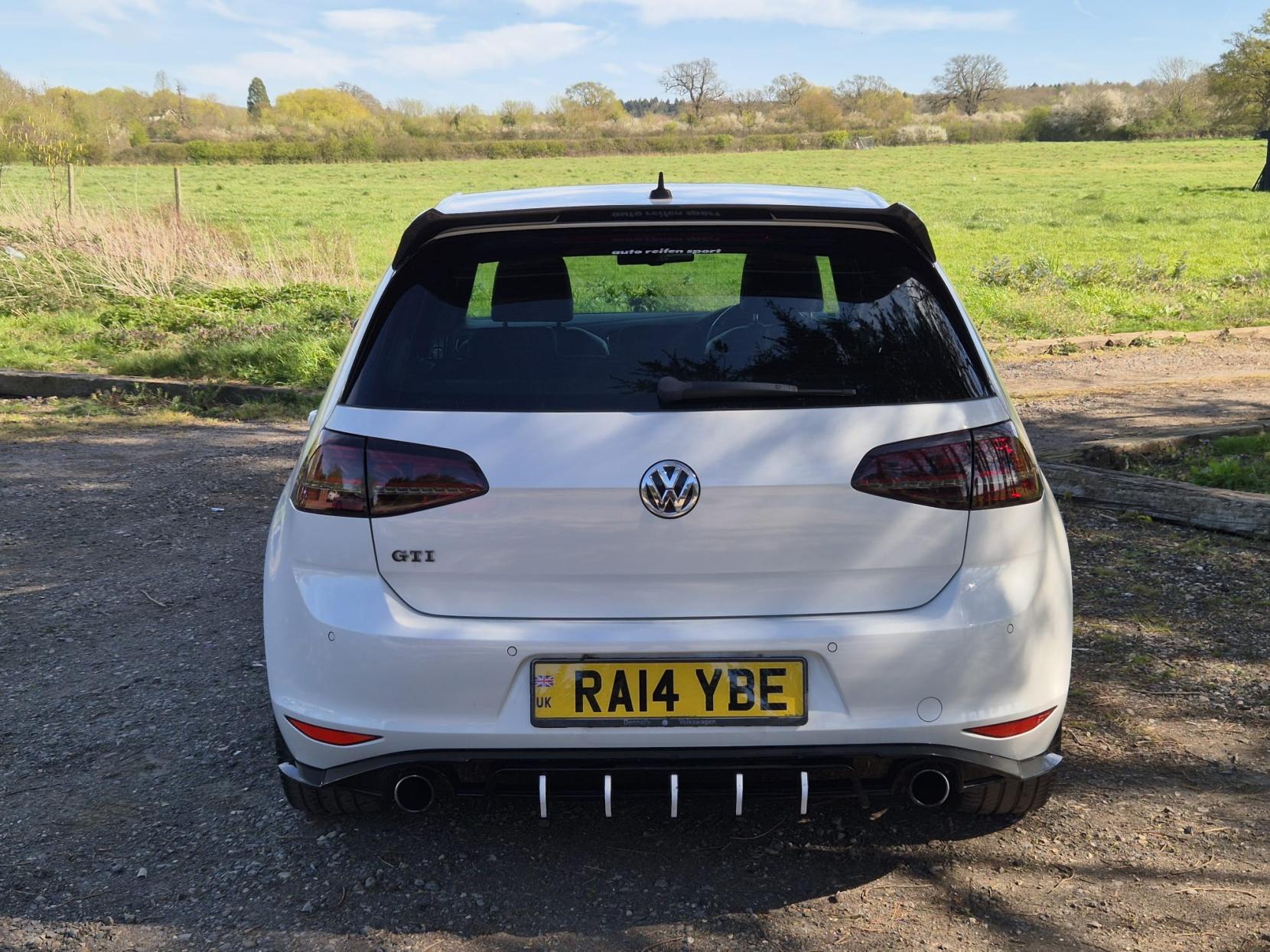 Volkswagen Golf 2.0 TSI BlueMotion Tech GTI Hatchback 3dr Petrol DSG Euro 6 (s/s) (220 ps)