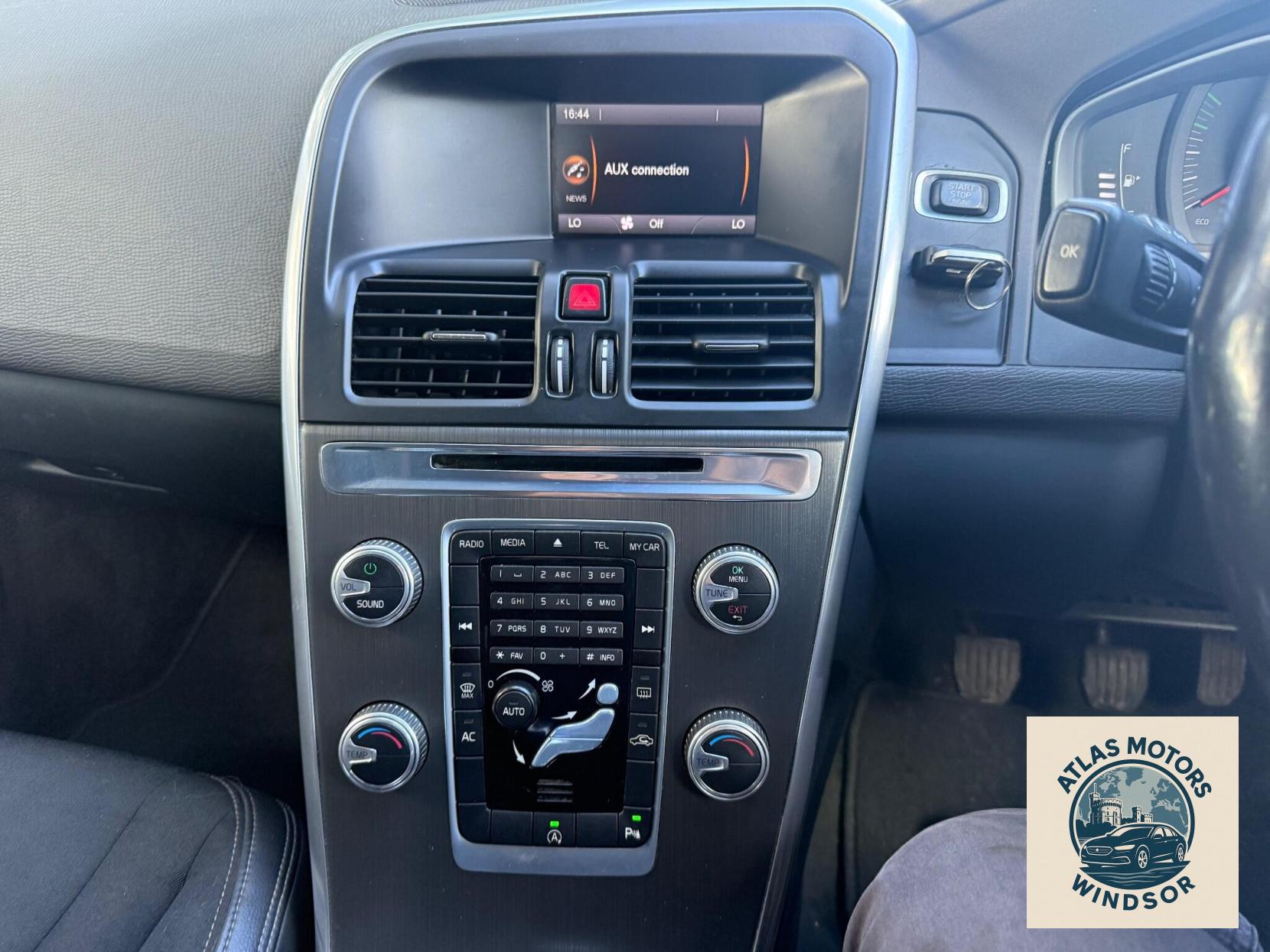 Volvo XC60 2.0 D4 SE SUV 5dr Diesel Manual Euro 6 (s/s) (190 ps)