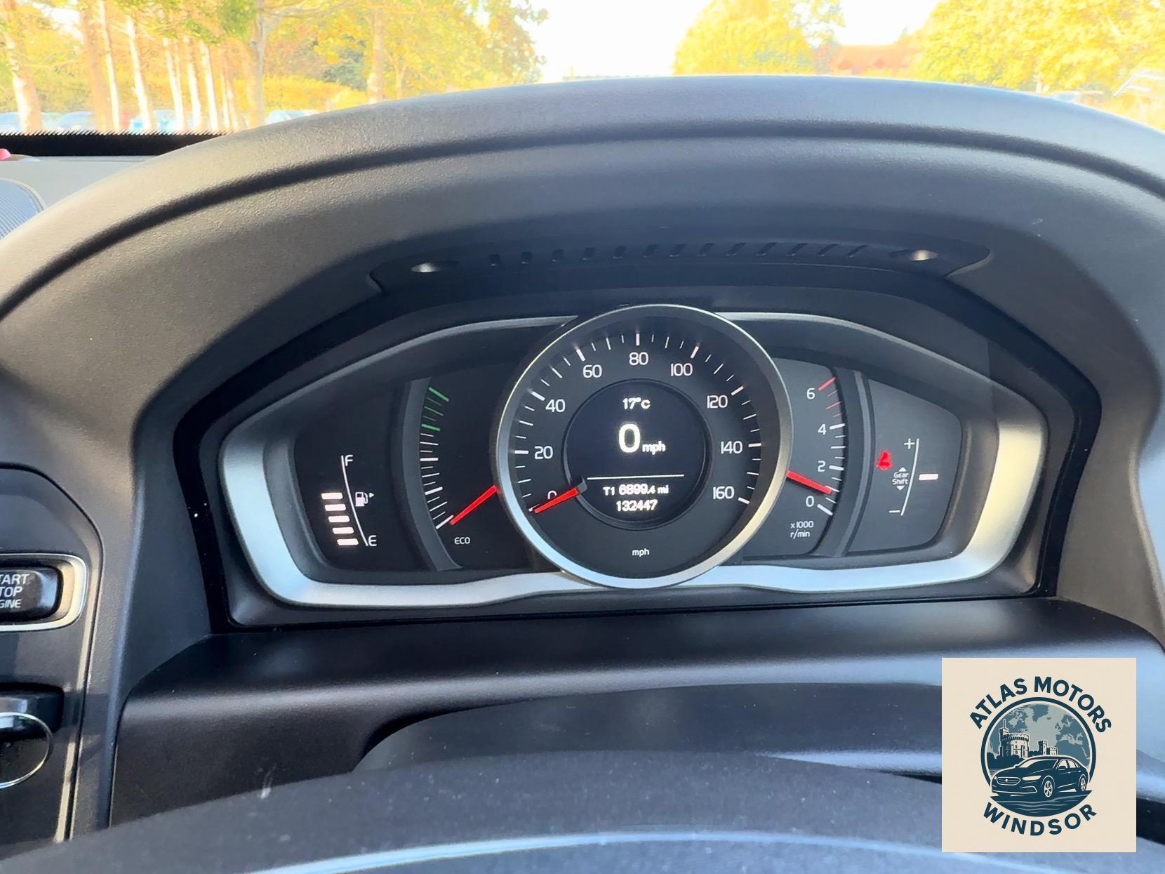 Volvo XC60 2.0 D4 SE SUV 5dr Diesel Manual Euro 6 (s/s) (190 ps)