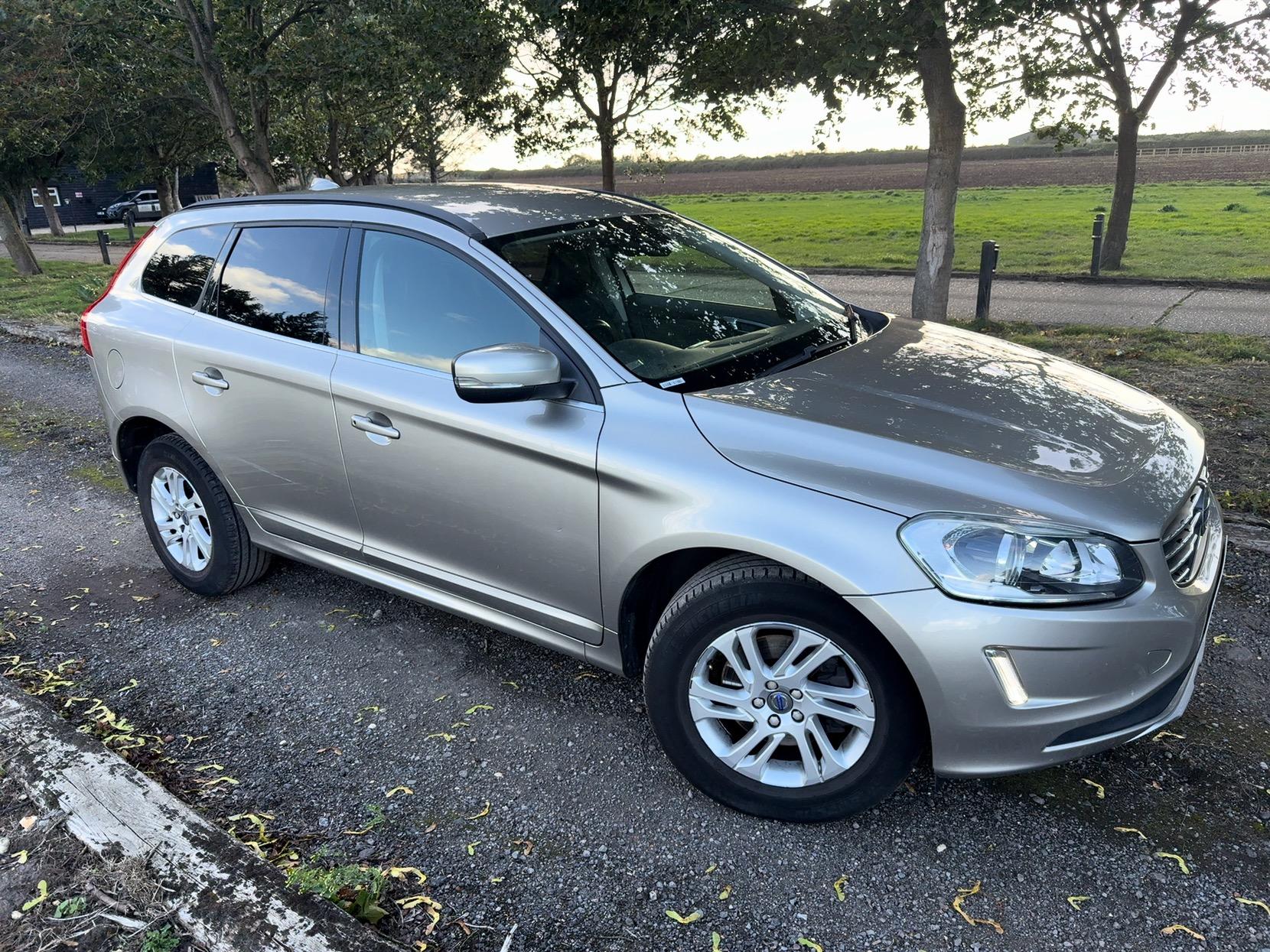 Volvo XC60 2.0 D4 SE SUV 5dr Diesel Manual Euro 6 (s/s) (190 ps)