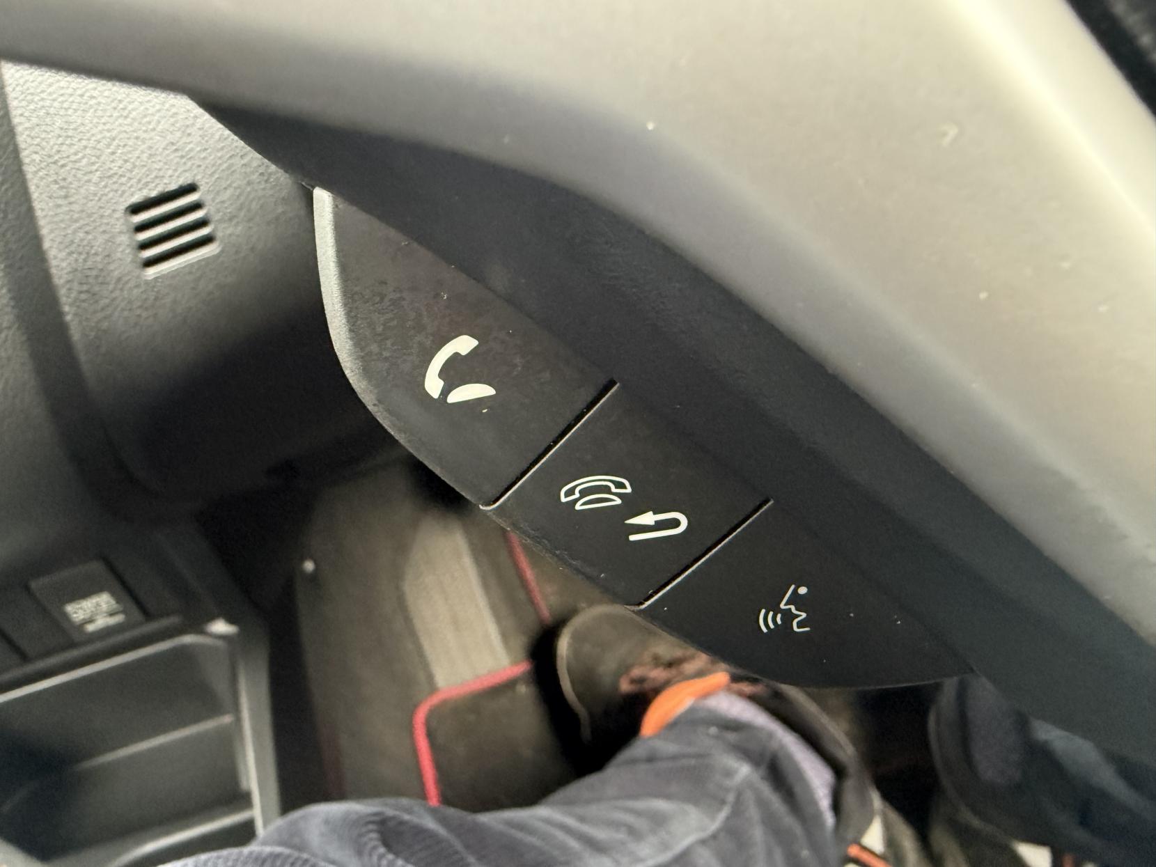 Honda Jazz 1.3 i-VTEC SE Hatchback 5dr Petrol Manual Euro 6 (s/s) (102 ps)