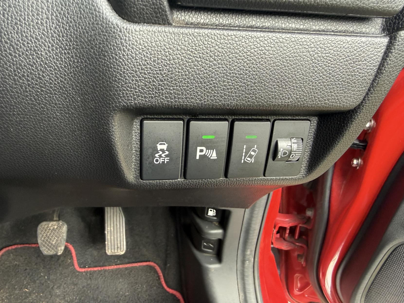 Honda Jazz 1.3 i-VTEC SE Hatchback 5dr Petrol Manual Euro 6 (s/s) (102 ps)